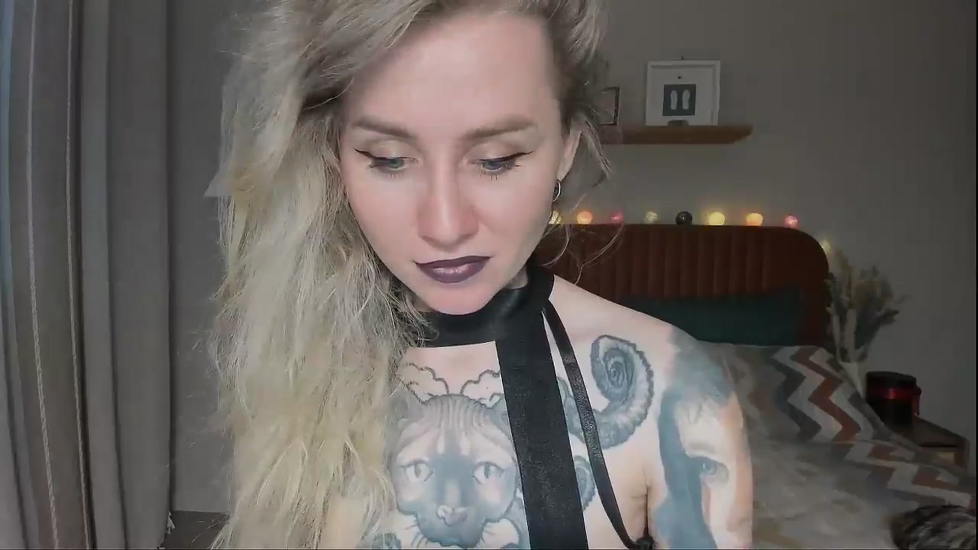 Gallery image thumbnail from Alexa_Smithhh's myfreecams stream on, 07/24/2025, 19:21 image 8 of 20