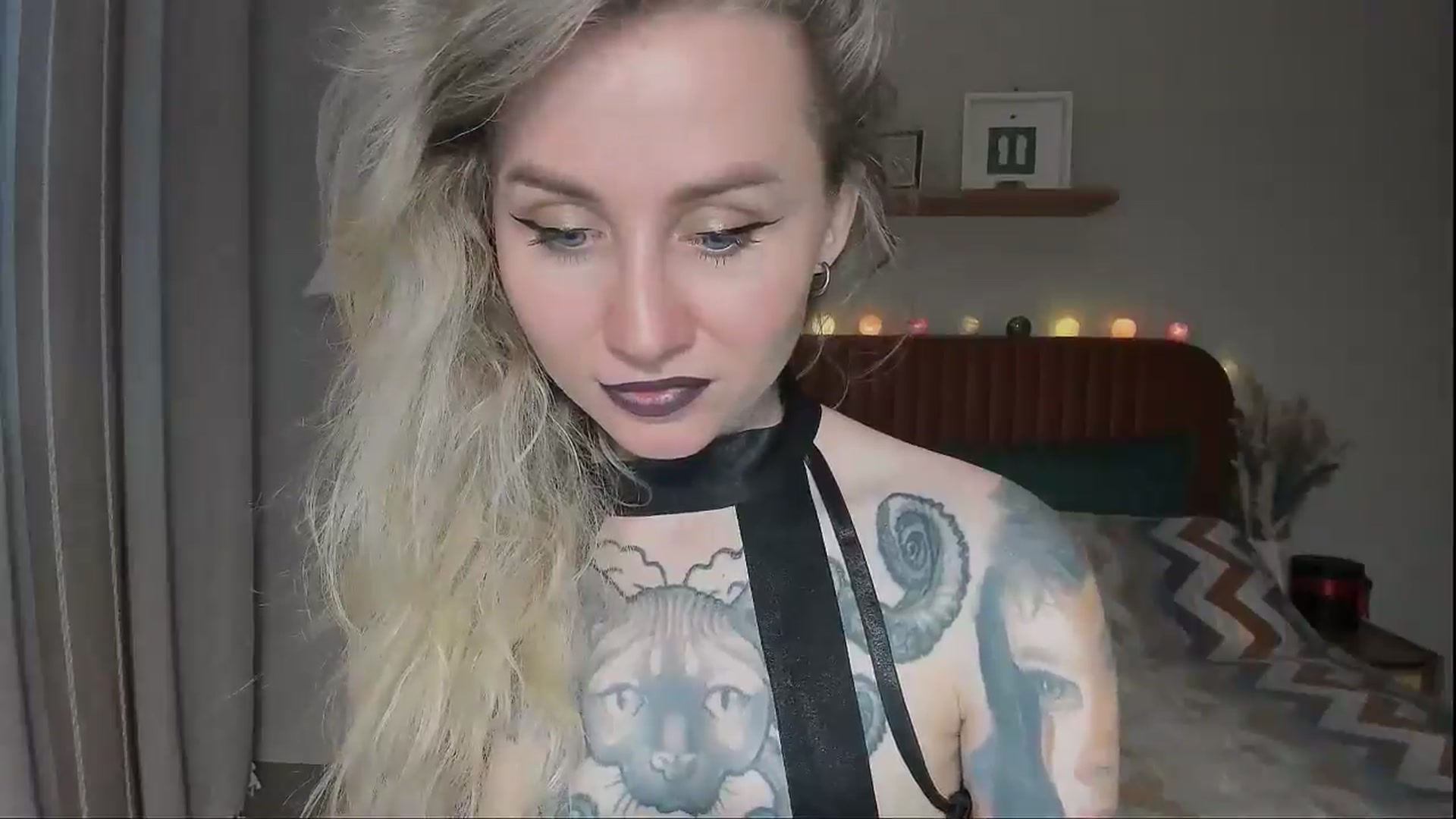 Gallery image thumbnail from Alexa_Smithhh's myfreecams stream on, 07/24/2025, 19:21 image 7 of 20