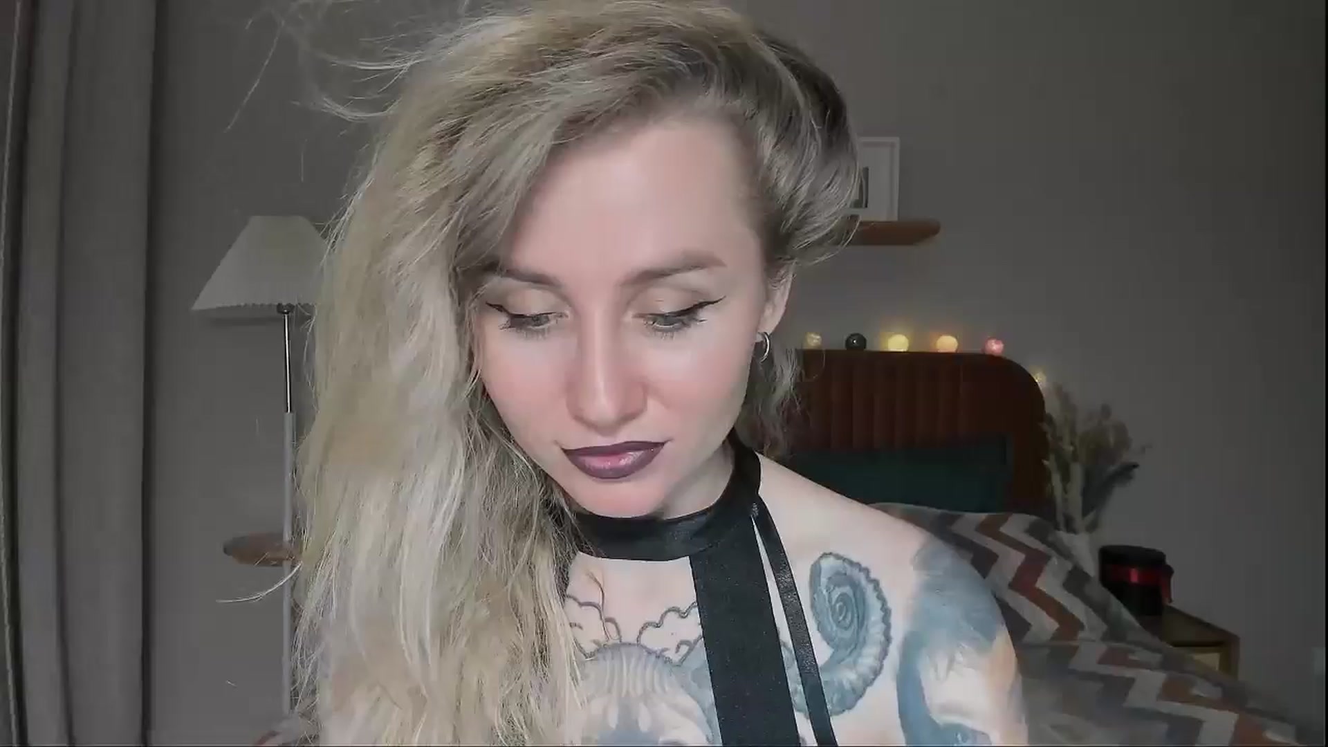 Gallery image thumbnail from Alexa_Smithhh's myfreecams stream on, 07/24/2025, 20:06 image 5 of 20