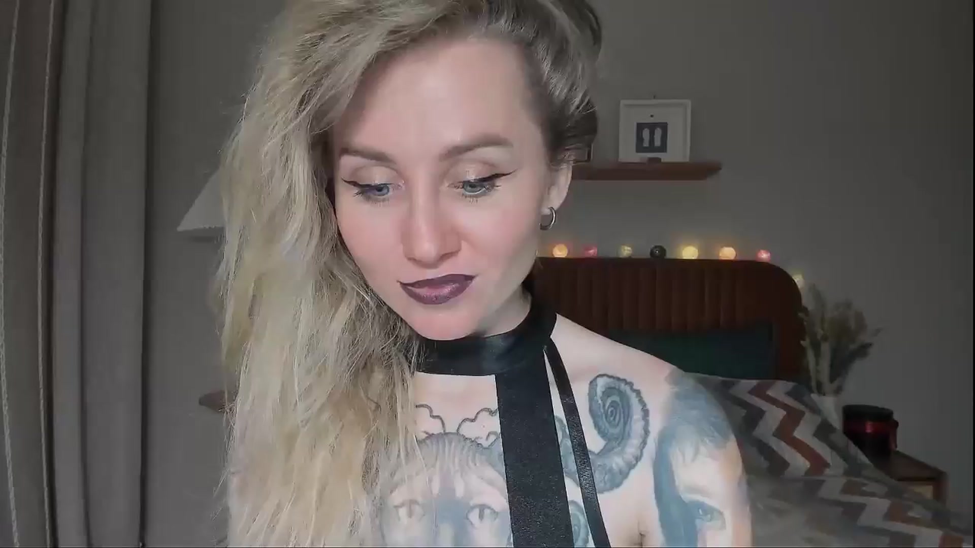 Gallery image thumbnail from Alexa_Smithhh's myfreecams stream on, 07/24/2025, 20:06 image 13 of 20