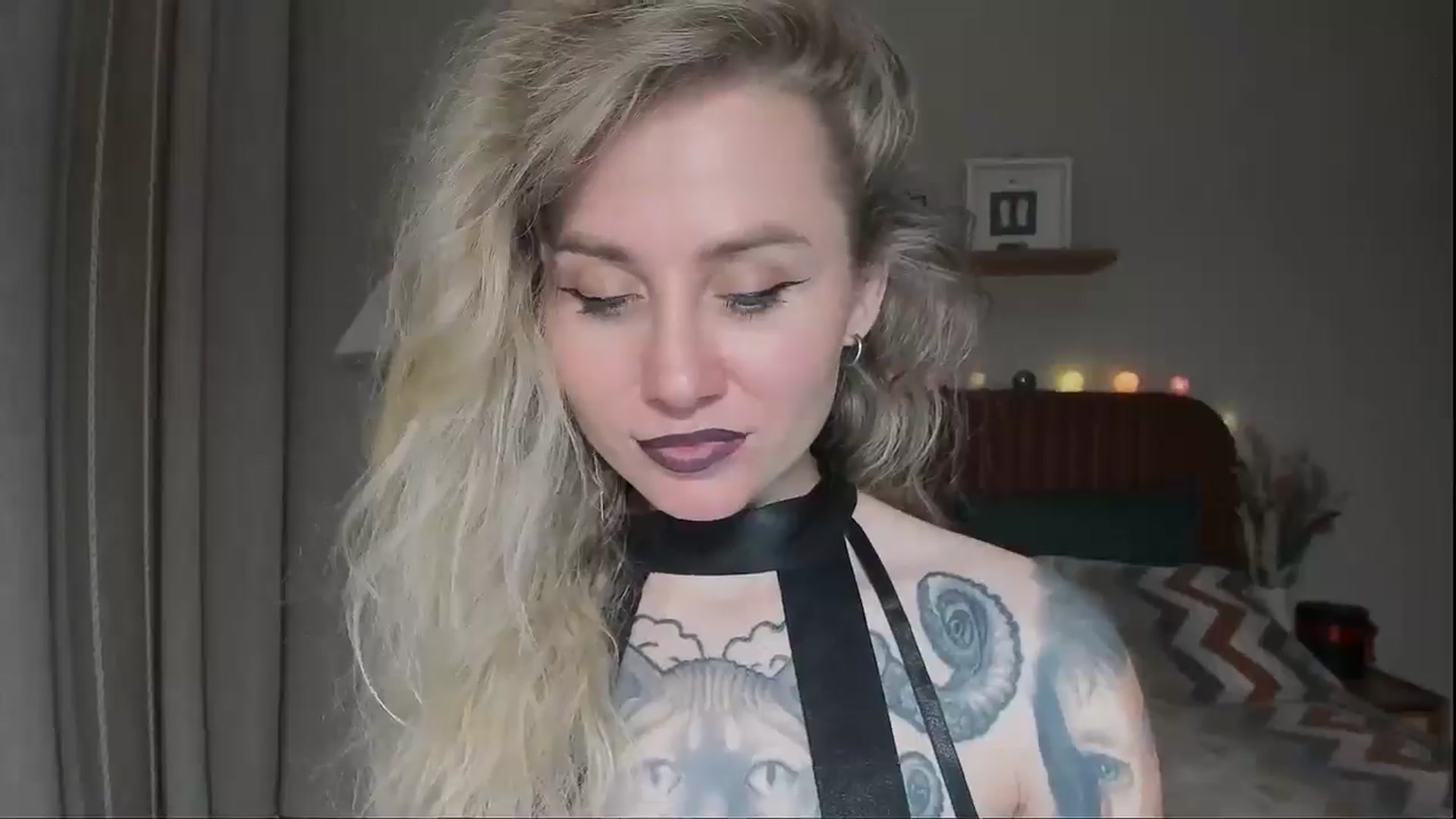 Gallery image thumbnail from Alexa_Smithhh's myfreecams stream on, 07/24/2025, 20:06 image 19 of 20