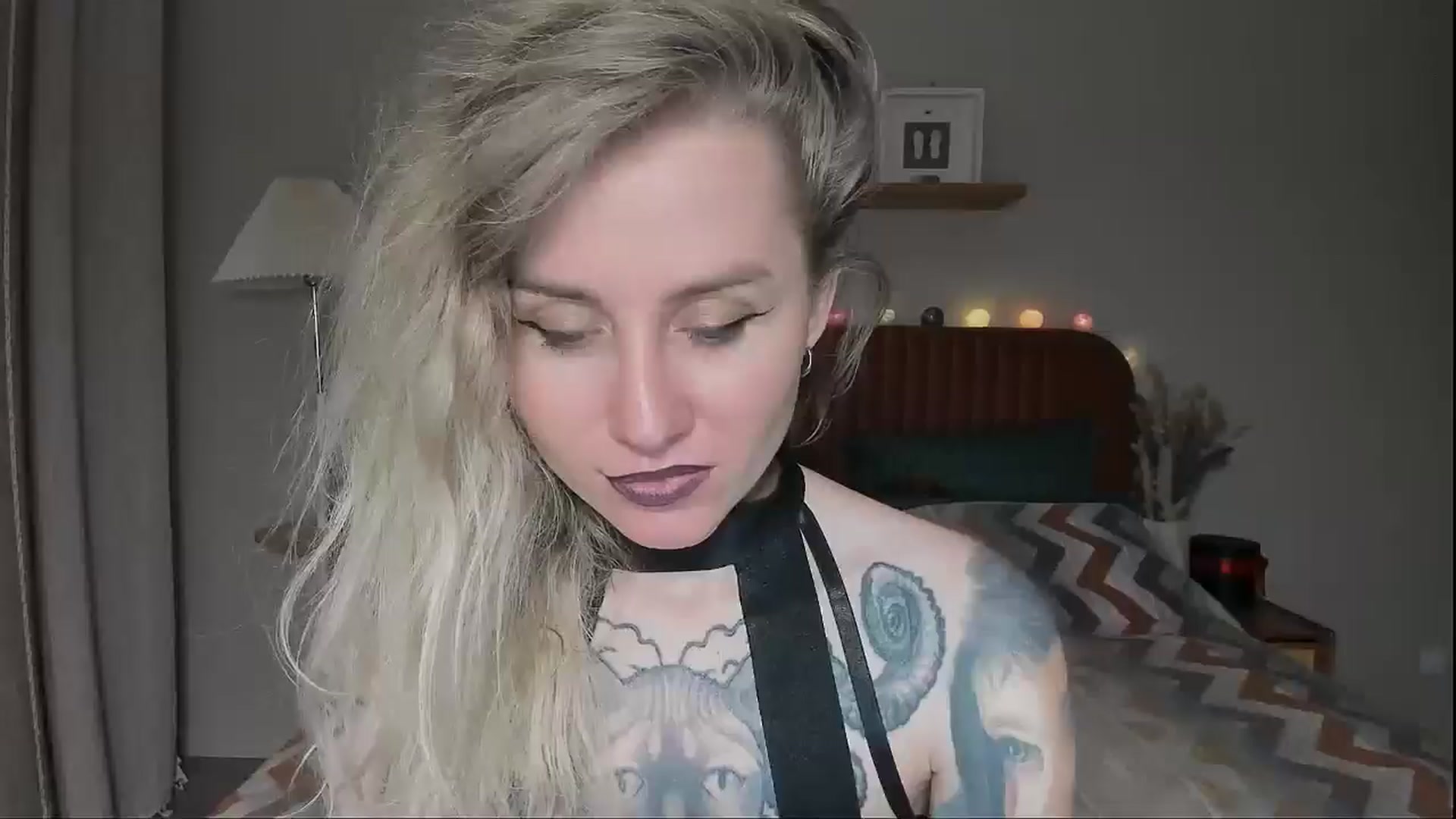 Gallery image thumbnail from Alexa_Smithhh's myfreecams stream on, 07/24/2025, 21:14 image 16 of 20