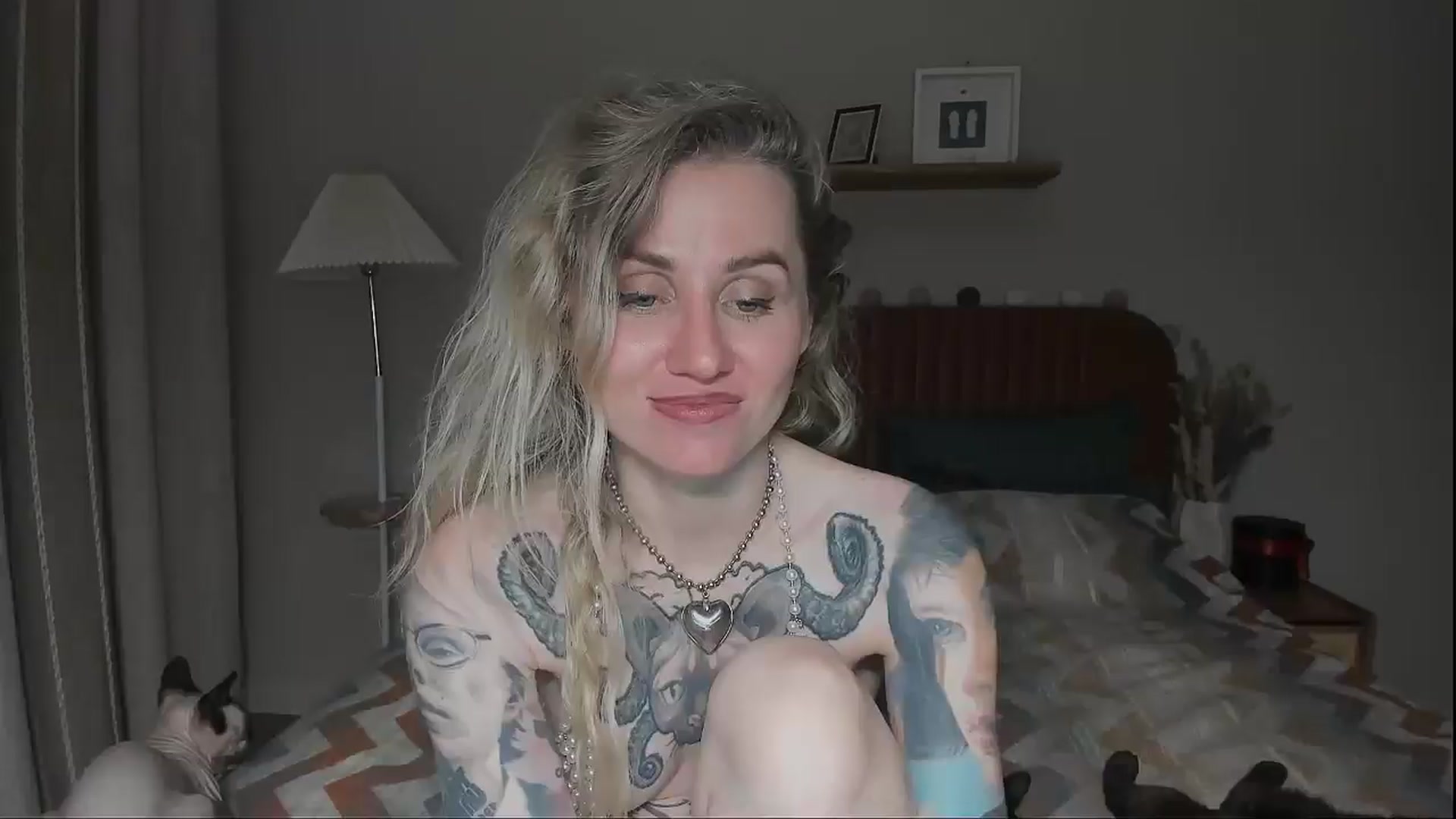 Gallery image thumbnail from Alexa_Smithhh's myfreecams stream on, 07/25/2025, 21:50 image 14 of 20