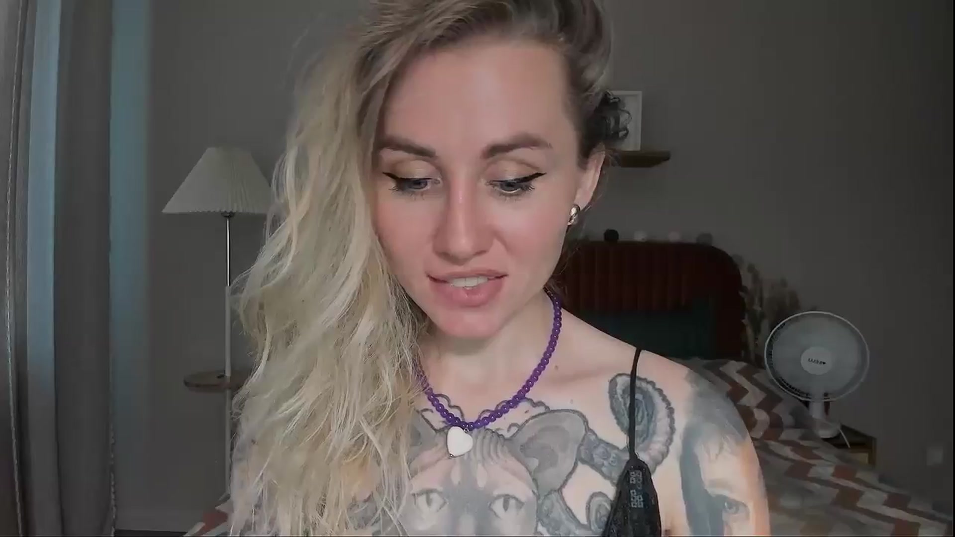 Gallery image thumbnail from Alexa_Smithhh's myfreecams stream on, 07/29/2025, 18:34 image 3 of 20