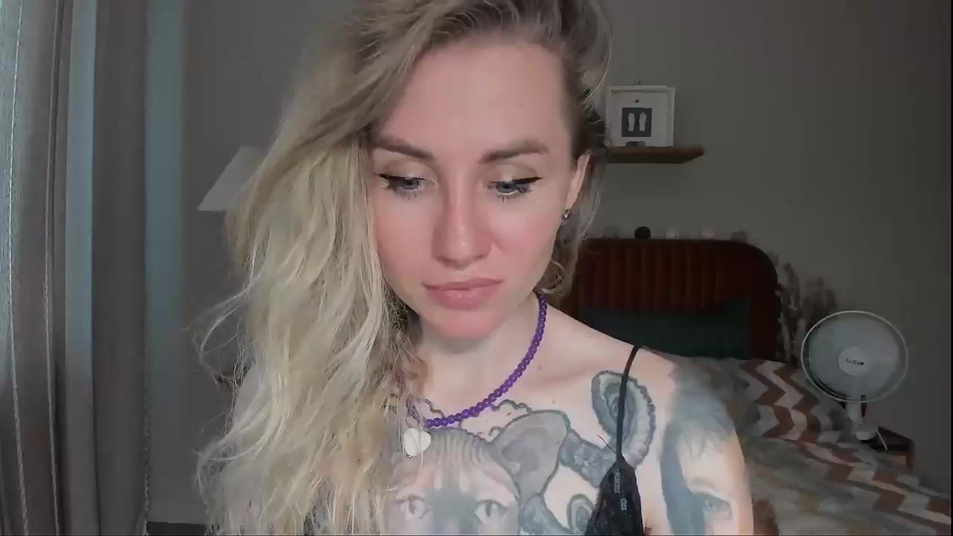 Gallery image thumbnail from Alexa_Smithhh's myfreecams stream on, 07/29/2025, 18:34 image 8 of 20