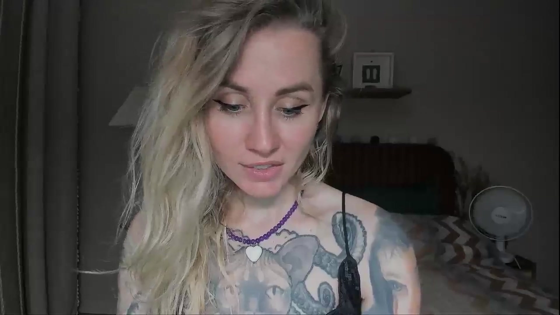 Gallery image thumbnail from Alexa_Smithhh's myfreecams stream on, 07/29/2025, 21:29 image 2 of 20