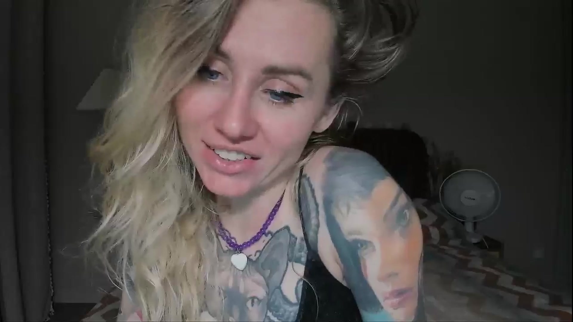 Gallery image thumbnail from Alexa_Smithhh's myfreecams stream on, 07/29/2025, 21:29 image 18 of 20