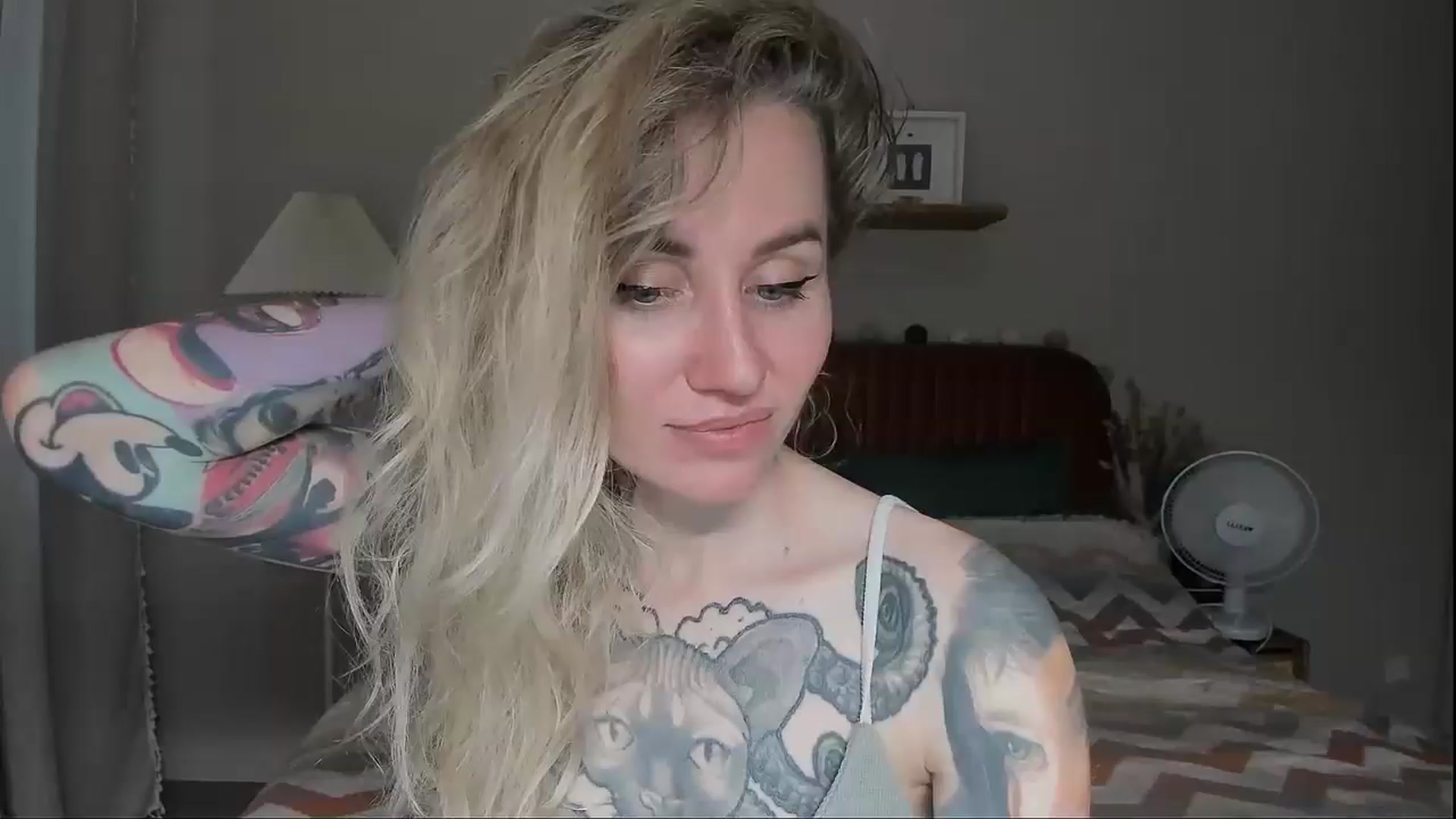 Gallery image thumbnail from Alexa_Smithhh's myfreecams stream on, 07/31/2025, 18:46 image 14 of 20