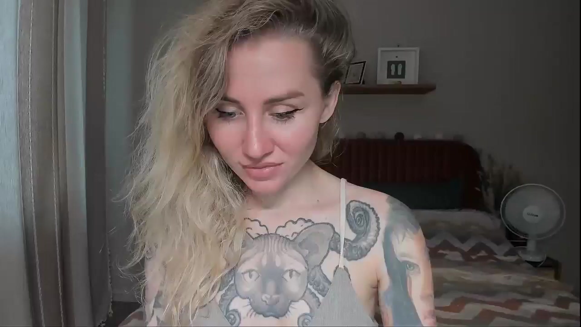 Gallery image thumbnail from Alexa_Smithhh's myfreecams stream on, 07/31/2025, 18:46 image 5 of 20