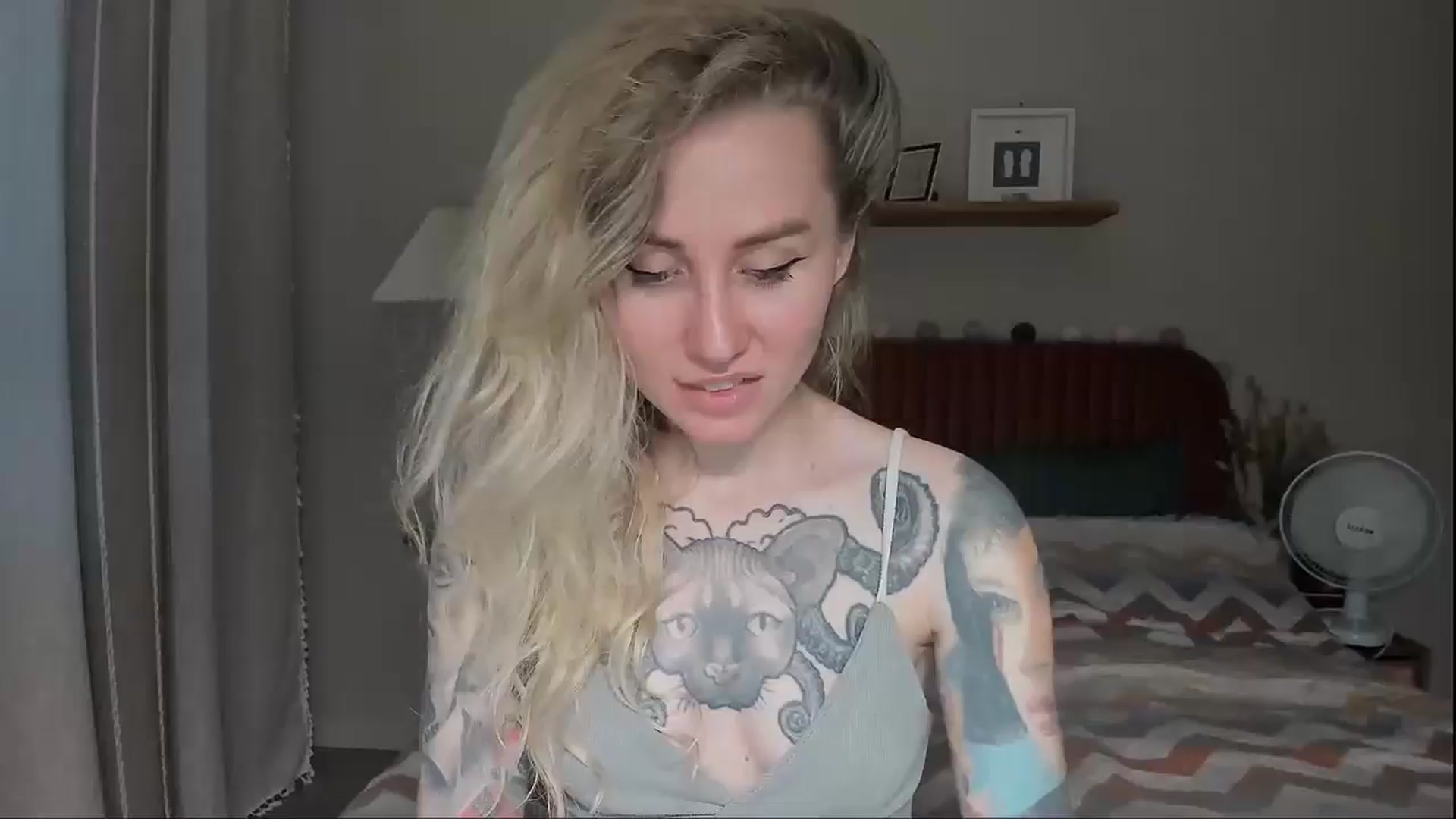 Gallery image thumbnail from Alexa_Smithhh's myfreecams stream on, 07/31/2025, 18:46 image 18 of 20