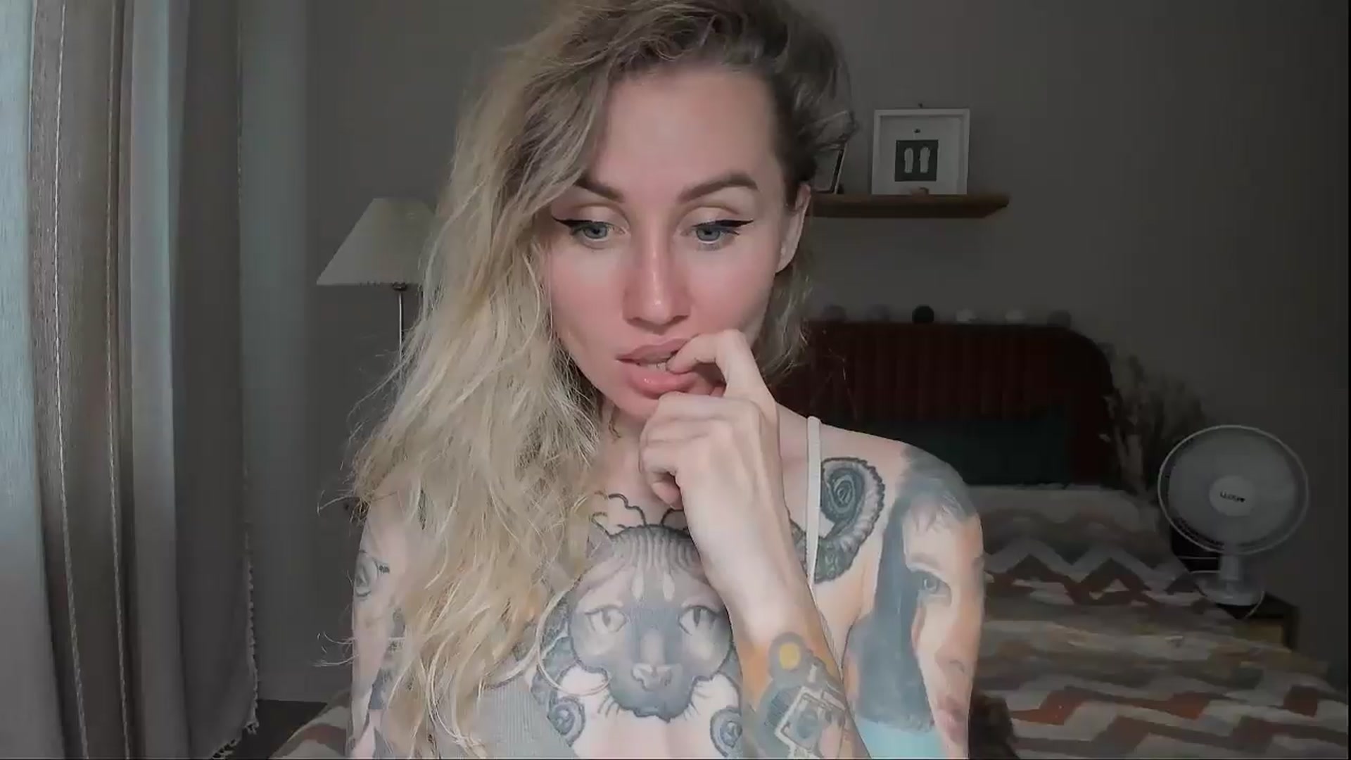 Gallery image thumbnail from Alexa_Smithhh's myfreecams stream on, 07/31/2025, 18:46 image 7 of 20