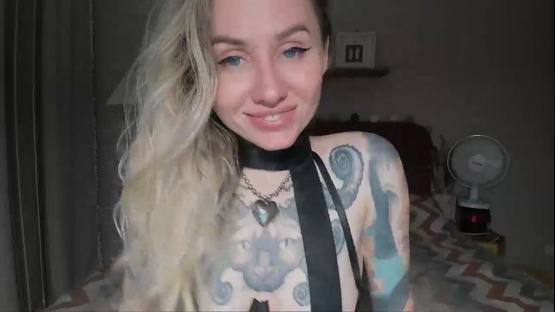 Gallery image thumbnail from Alexa_Smithhh's myfreecams stream on, 08/05/2025, 19:09 image 18 of 20