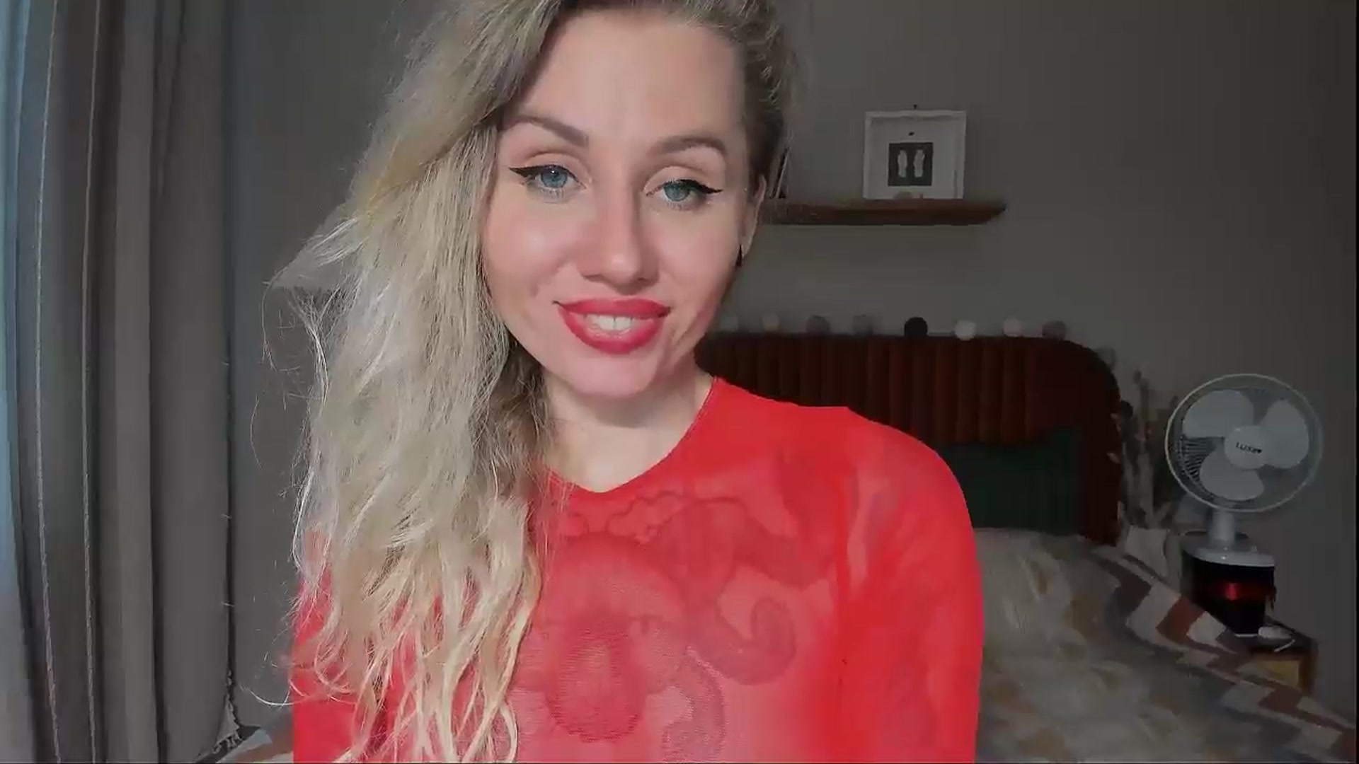 Gallery image thumbnail from Alexa_Smithhh's myfreecams stream on, 08/06/2025, 19:22 image 3 of 20