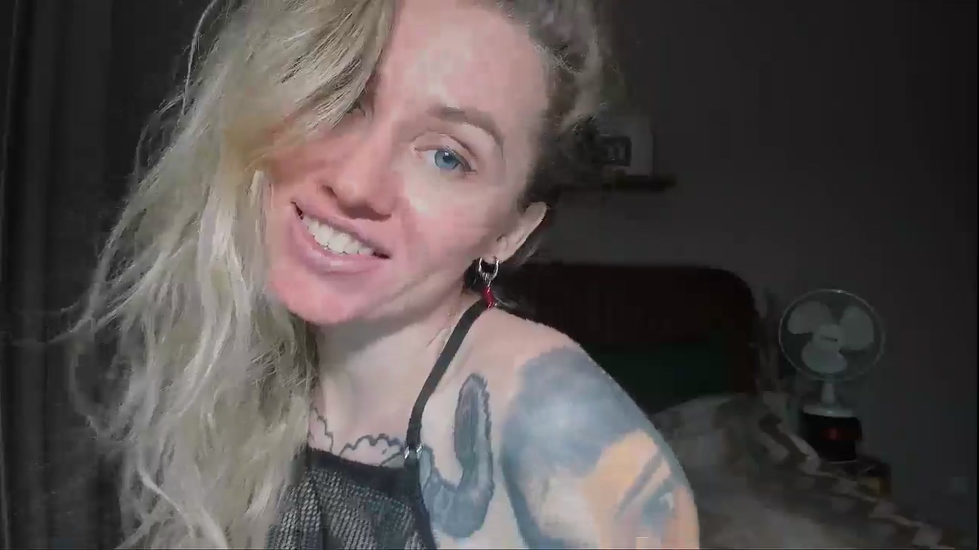 Gallery image thumbnail from Alexa_Smithhh's myfreecams stream on, 08/08/2025, 20:24 image 17 of 20