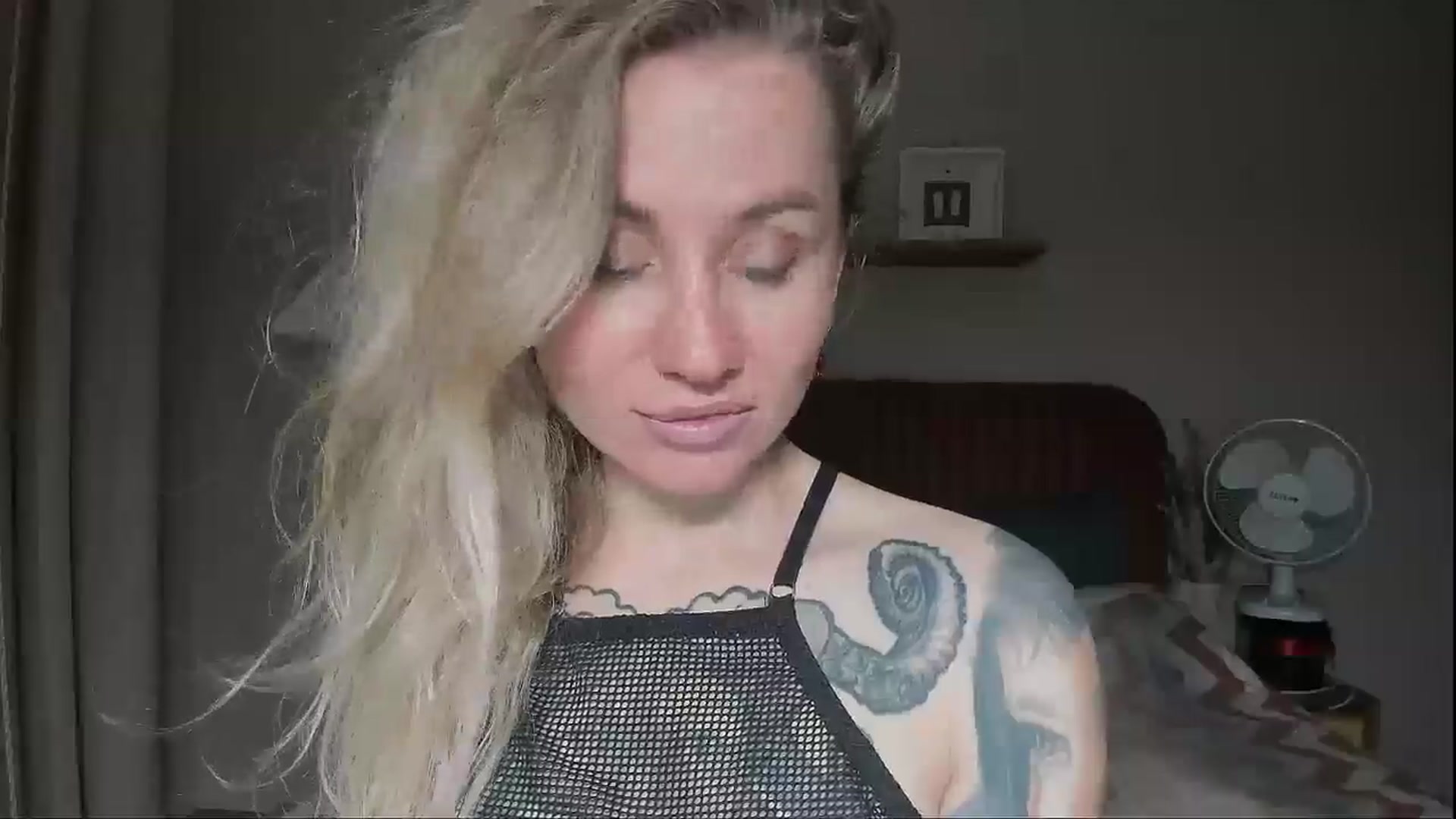 Gallery image thumbnail from Alexa_Smithhh's myfreecams stream on, 08/08/2025, 20:24 image 10 of 20