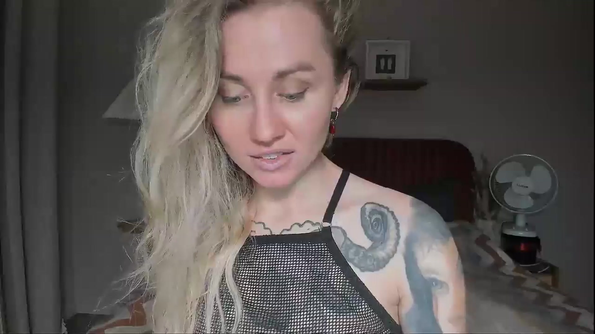 Gallery image thumbnail from Alexa_Smithhh's myfreecams stream on, 08/08/2025, 21:38 image 6 of 20
