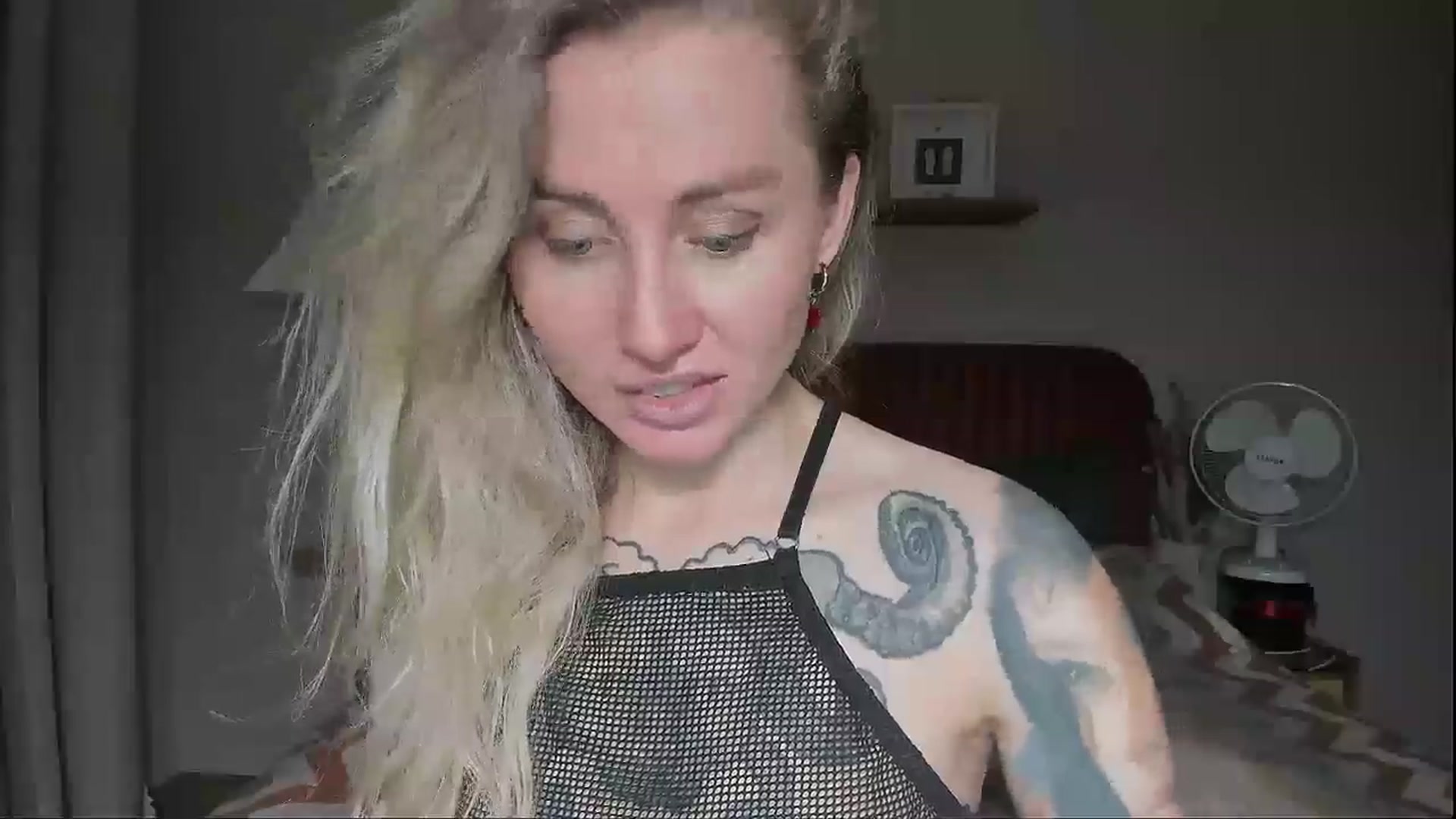 Gallery image thumbnail from Alexa_Smithhh's myfreecams stream on, 08/08/2025, 21:38 image 4 of 20