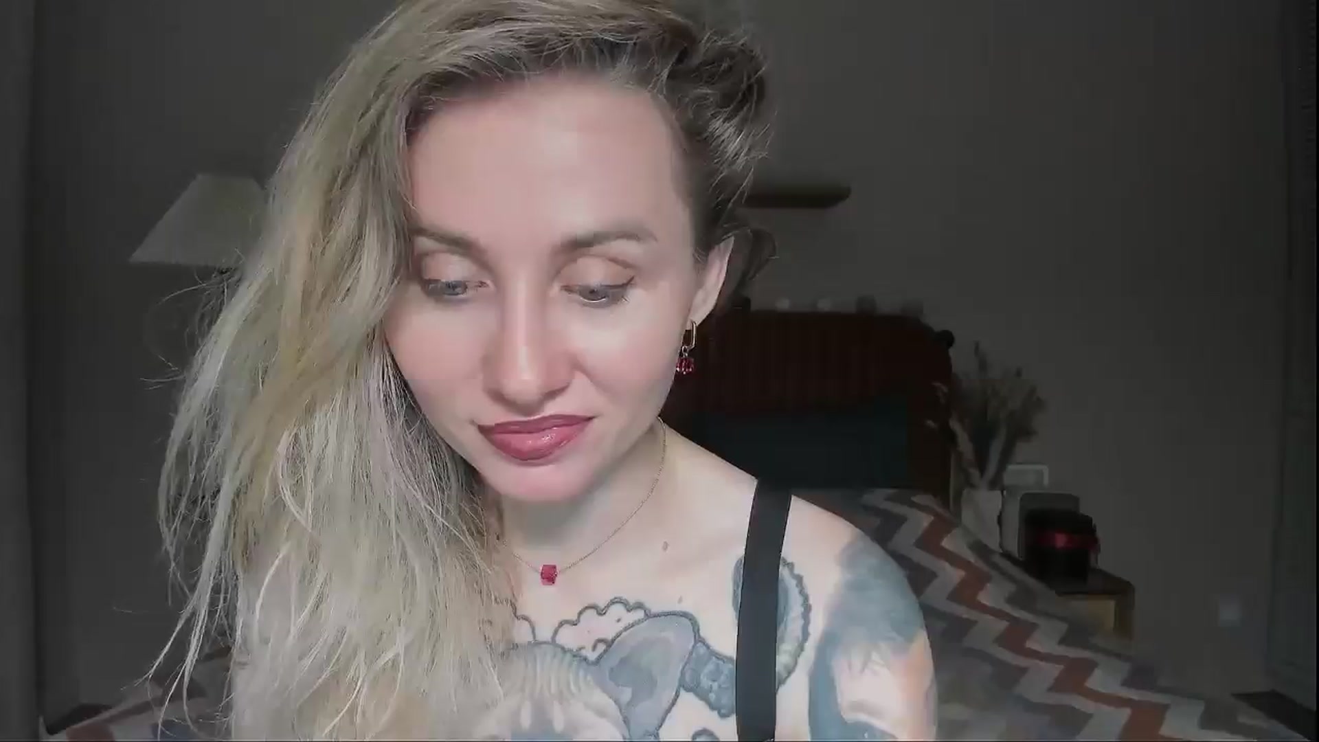 Gallery image thumbnail from Alexa_Smithhh's myfreecams stream on, 08/11/2025, 21:30 image 13 of 20