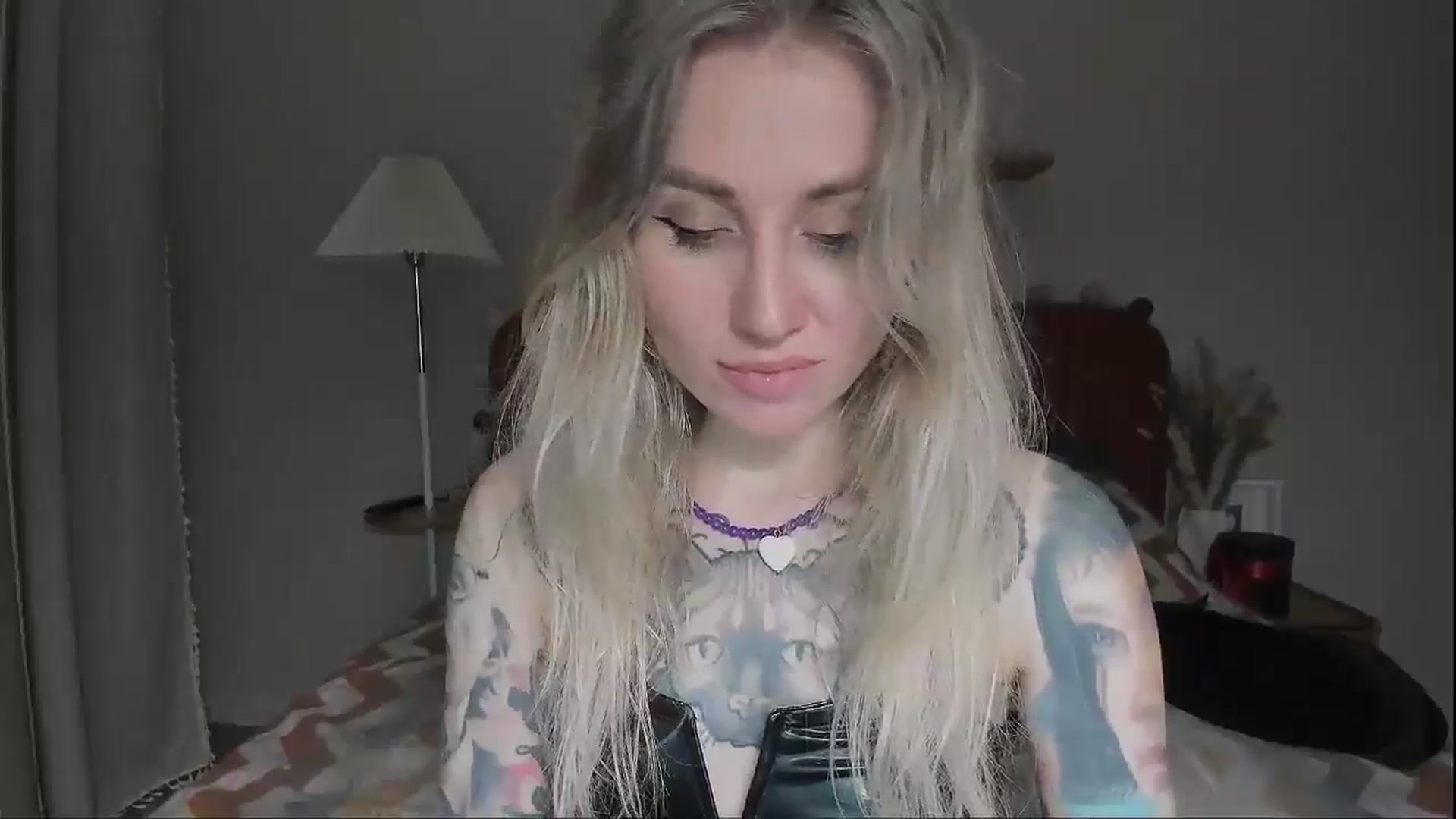 Gallery image thumbnail from Alexa_Smithhh's myfreecams stream on, 08/17/2025, 19:28 image 17 of 20