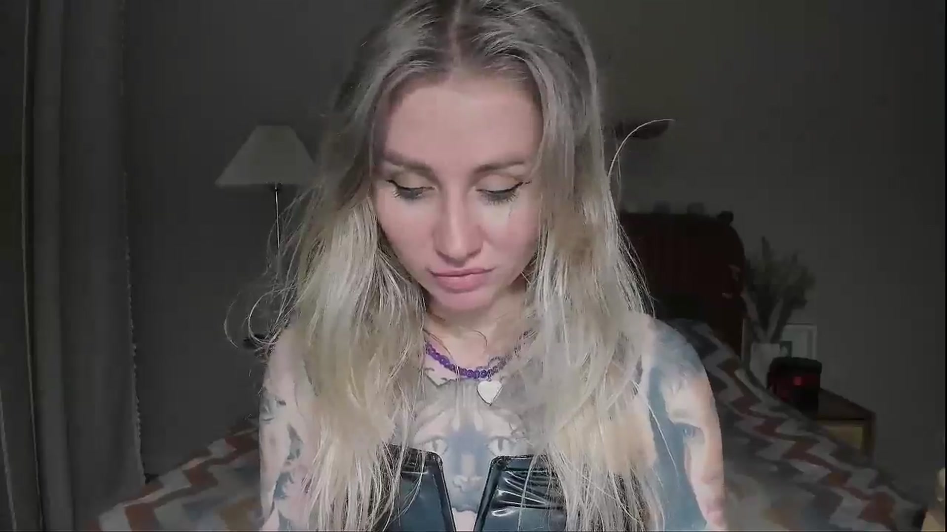 Gallery image thumbnail from Alexa_Smithhh's myfreecams stream on, 08/17/2025, 20:33 image 2 of 20