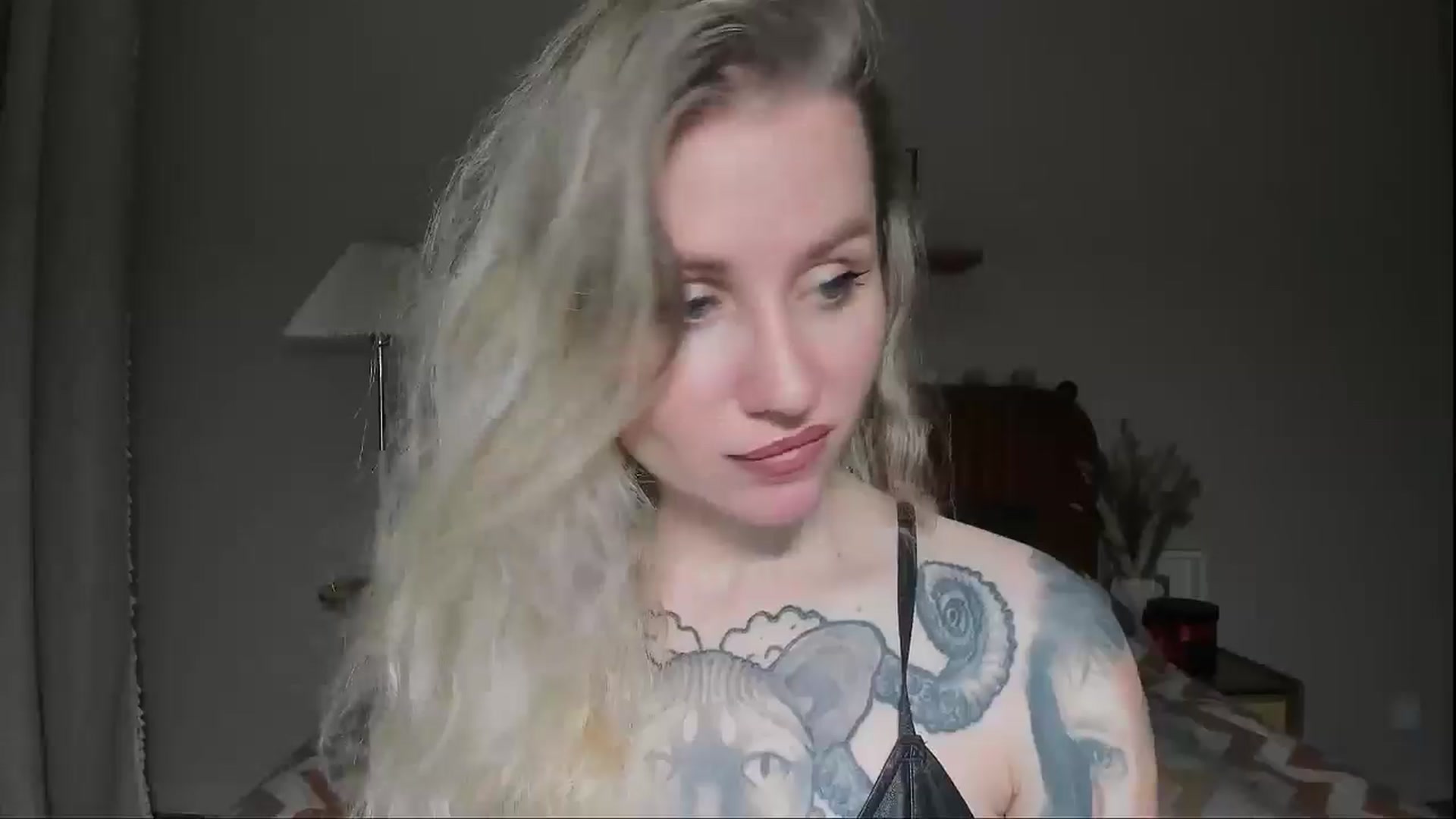 Gallery image thumbnail from Alexa_Smithhh's myfreecams stream on, 08/18/2025, 21:04 image 14 of 20