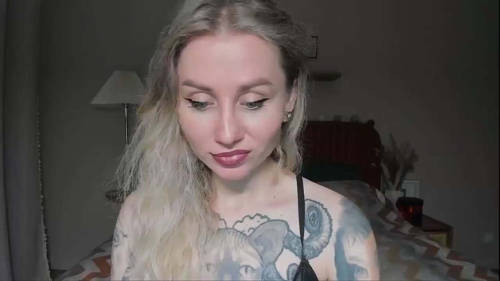 Gallery image thumbnail from Alexa_Smithhh's myfreecams stream on, 08/18/2025, 21:04 image 6 of 20