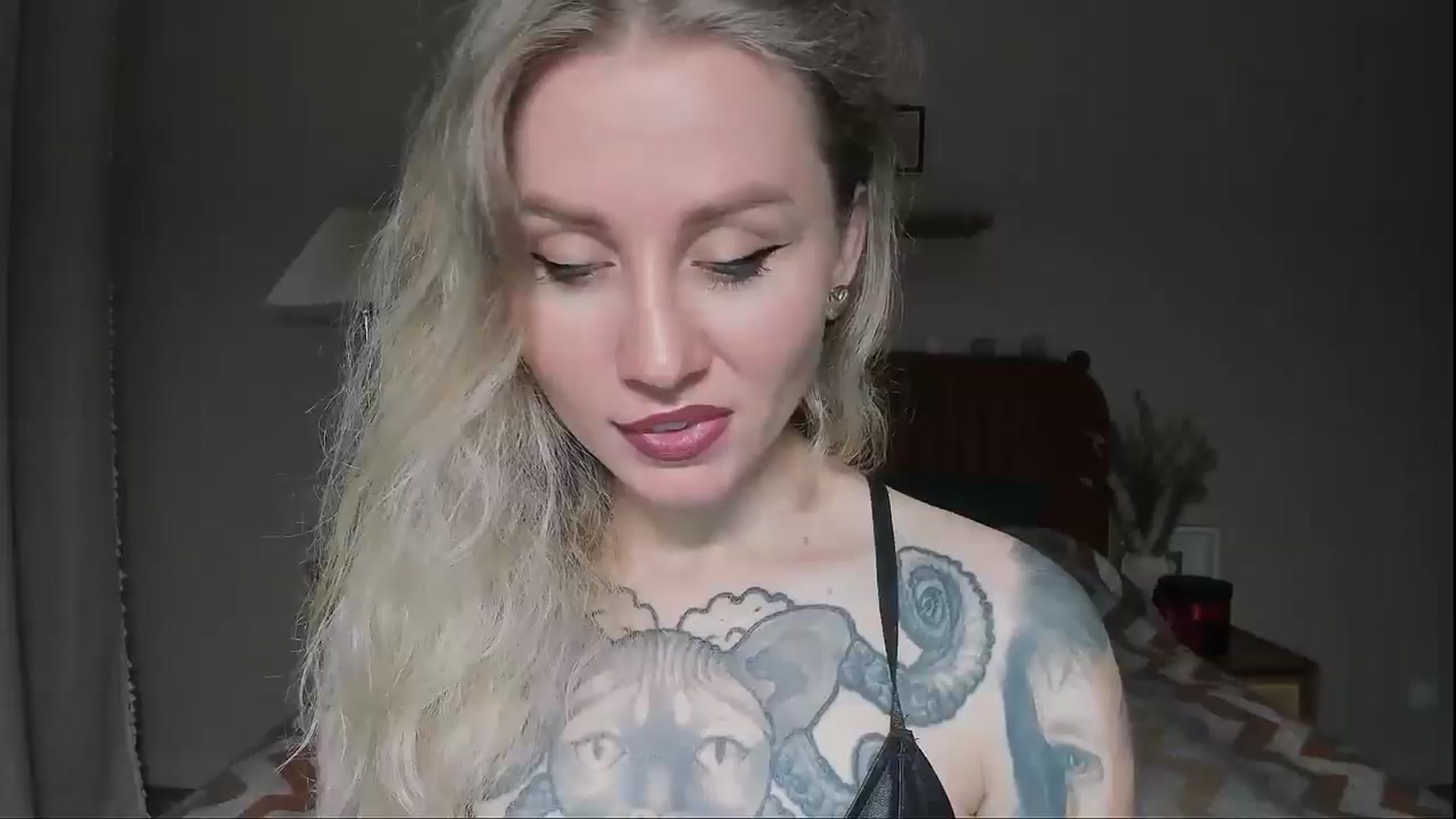 Gallery image thumbnail from Alexa_Smithhh's myfreecams stream on, 08/18/2025, 21:04 image 5 of 20
