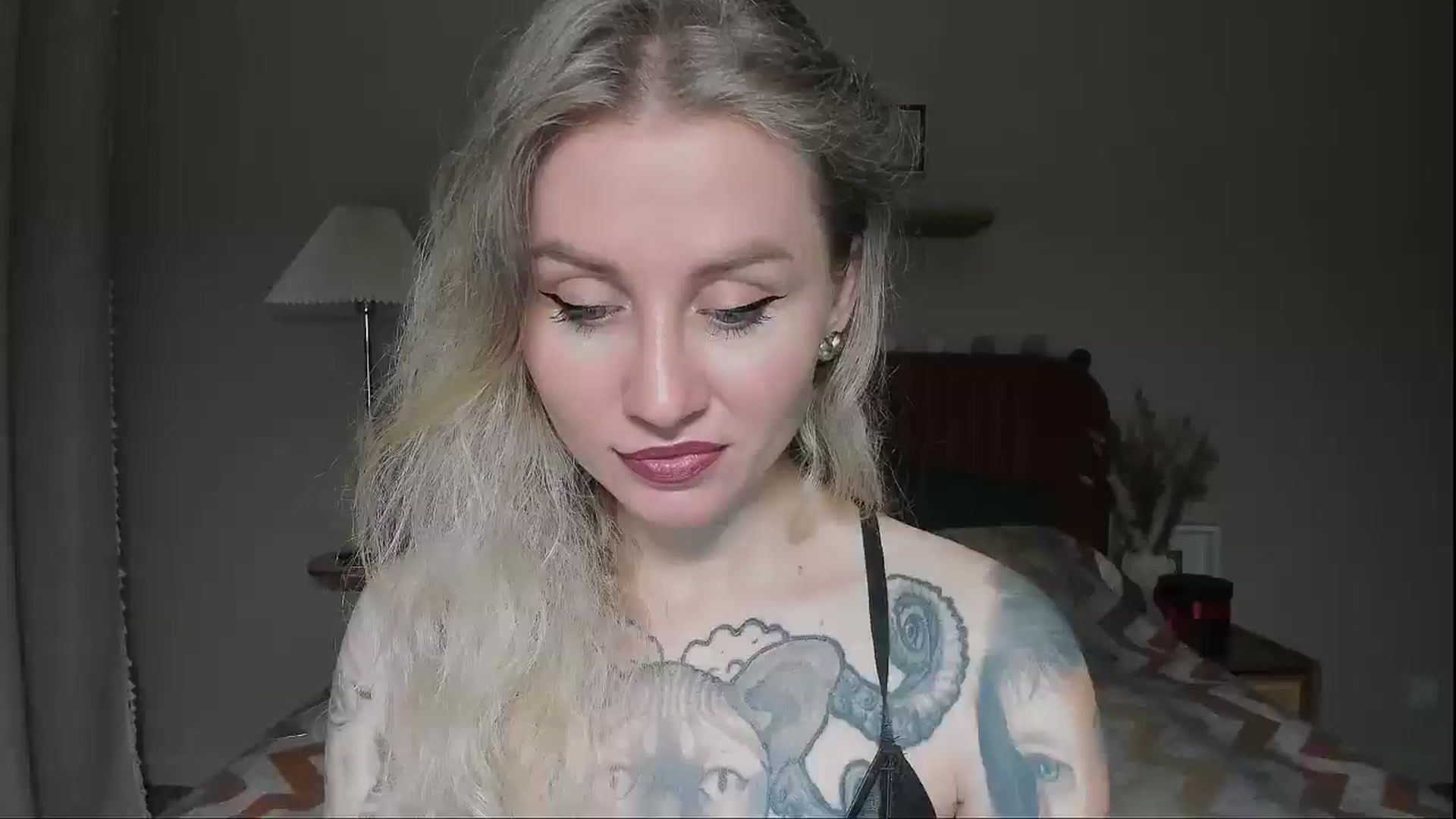 Gallery image thumbnail from Alexa_Smithhh's myfreecams stream on, 08/18/2025, 21:04 image 7 of 20