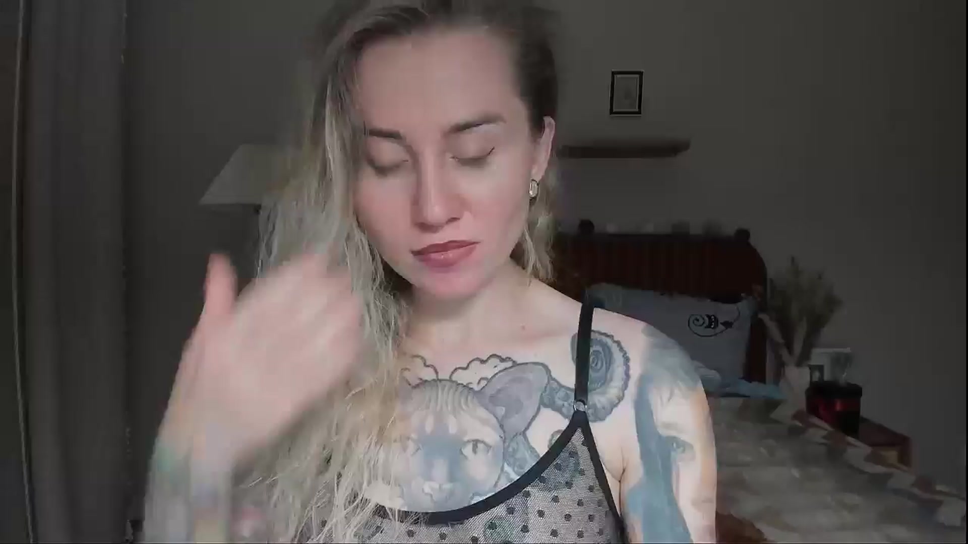 Gallery image thumbnail from Alexa_Smithhh's myfreecams stream on, 08/22/2025, 19:54 image 2 of 20