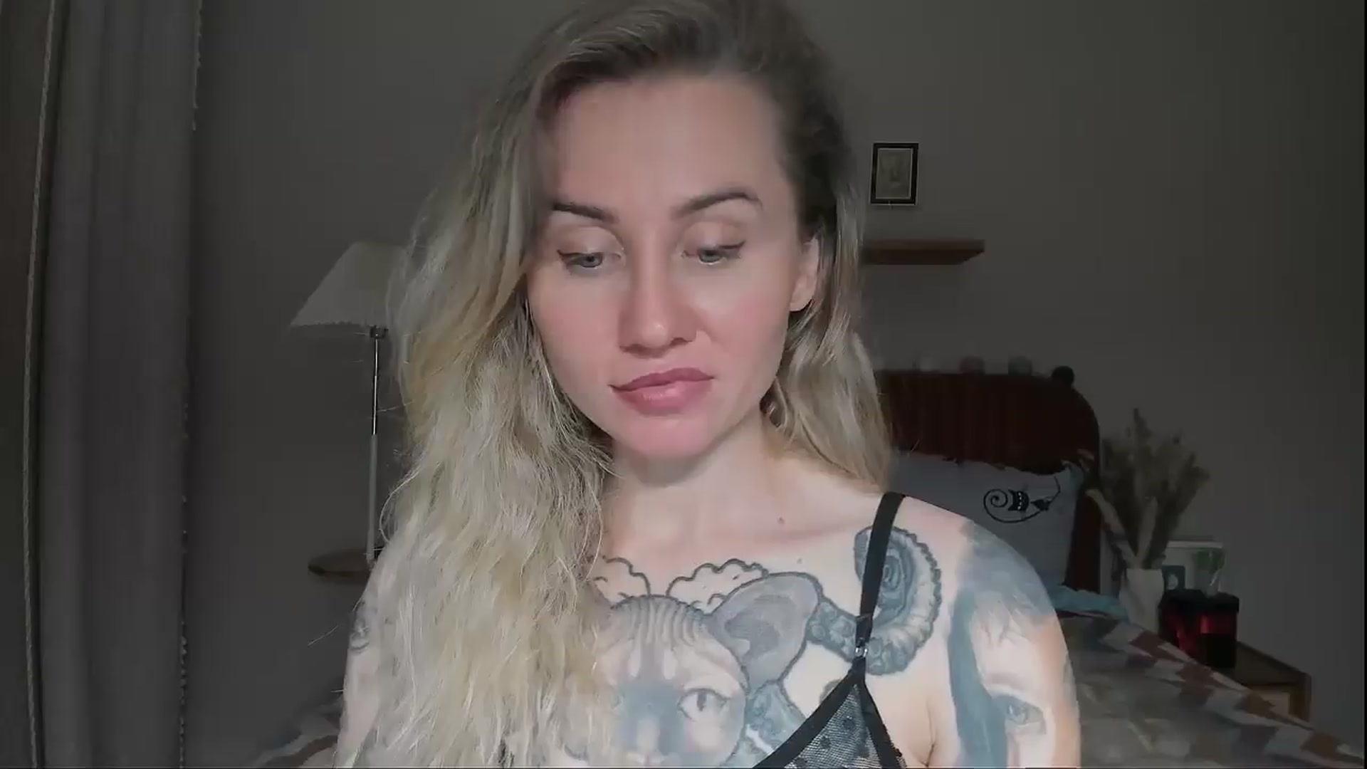 Gallery image thumbnail from Alexa_Smithhh's myfreecams stream on, 08/22/2025, 20:52 image 10 of 20