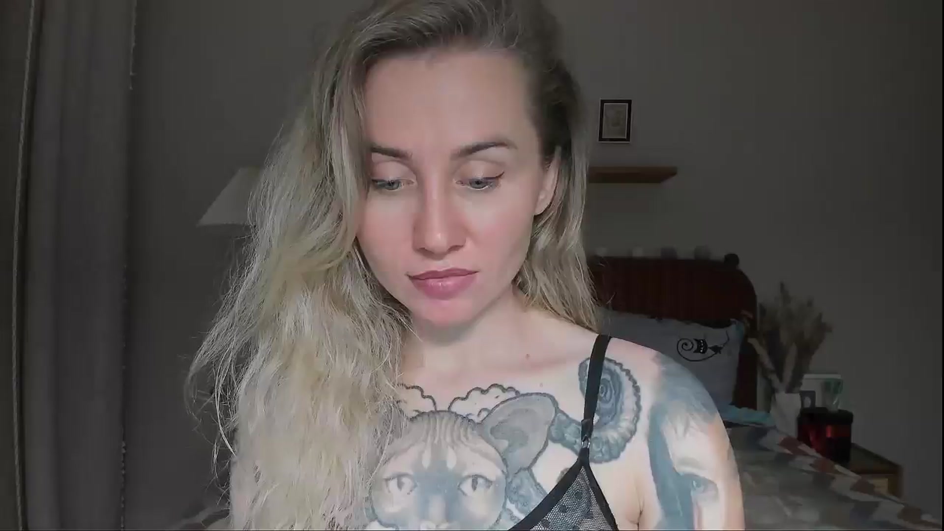 Gallery image thumbnail from Alexa_Smithhh's myfreecams stream on, 08/22/2025, 20:52 image 8 of 20