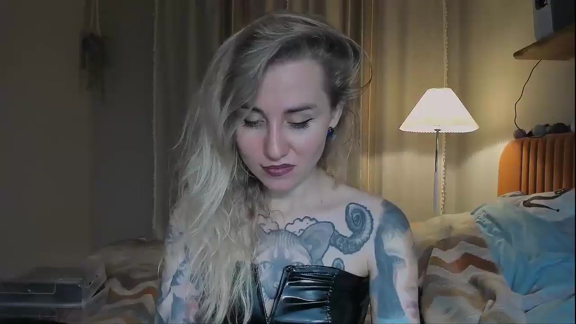 Gallery image thumbnail from Alexa_Smithhh's myfreecams stream on, 08/31/2025, 20:56 image 17 of 20