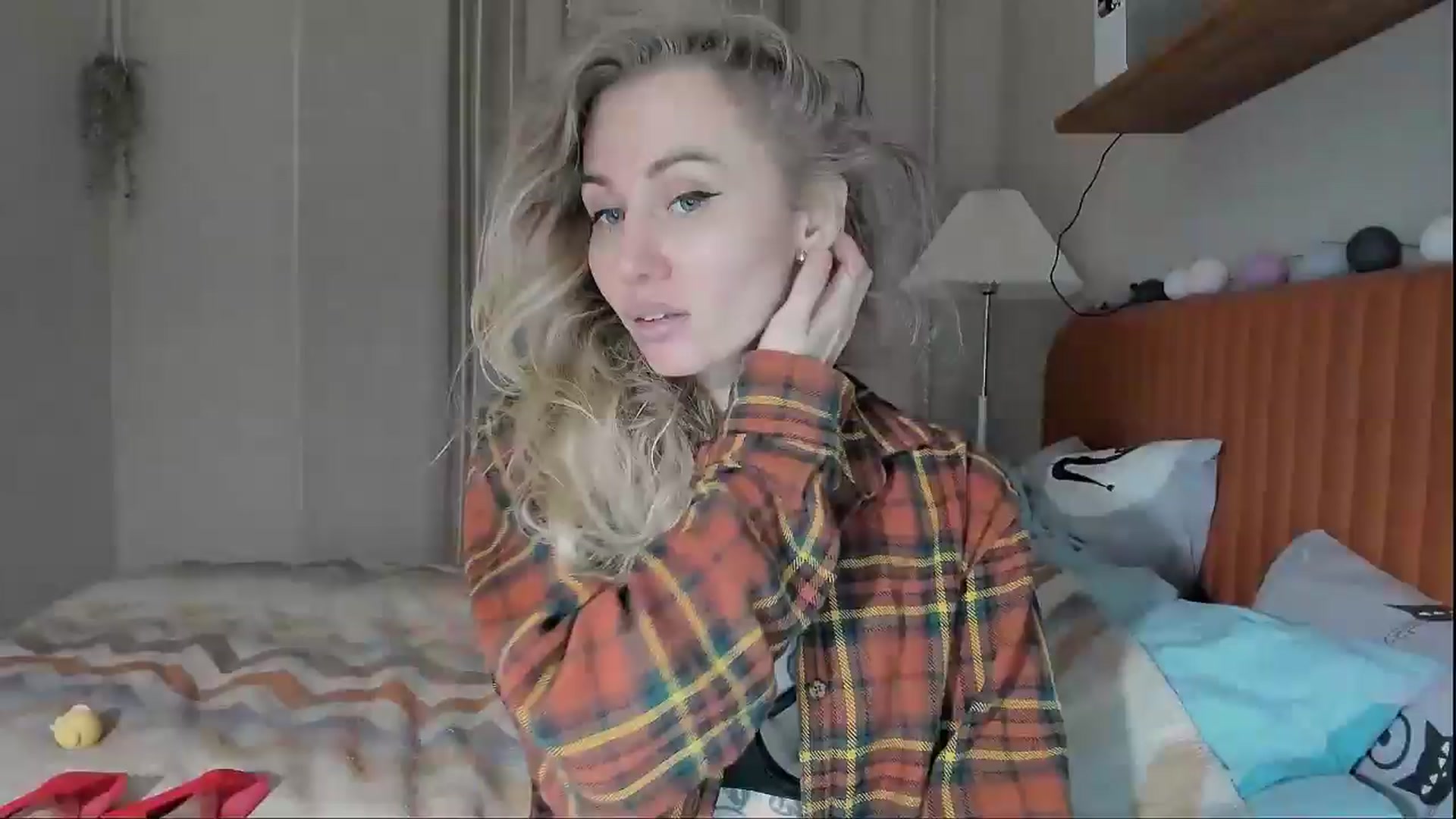 Gallery image thumbnail from Alexa_Smithhh's myfreecams stream on, 09/02/2025, 20:20 image 1 of 20