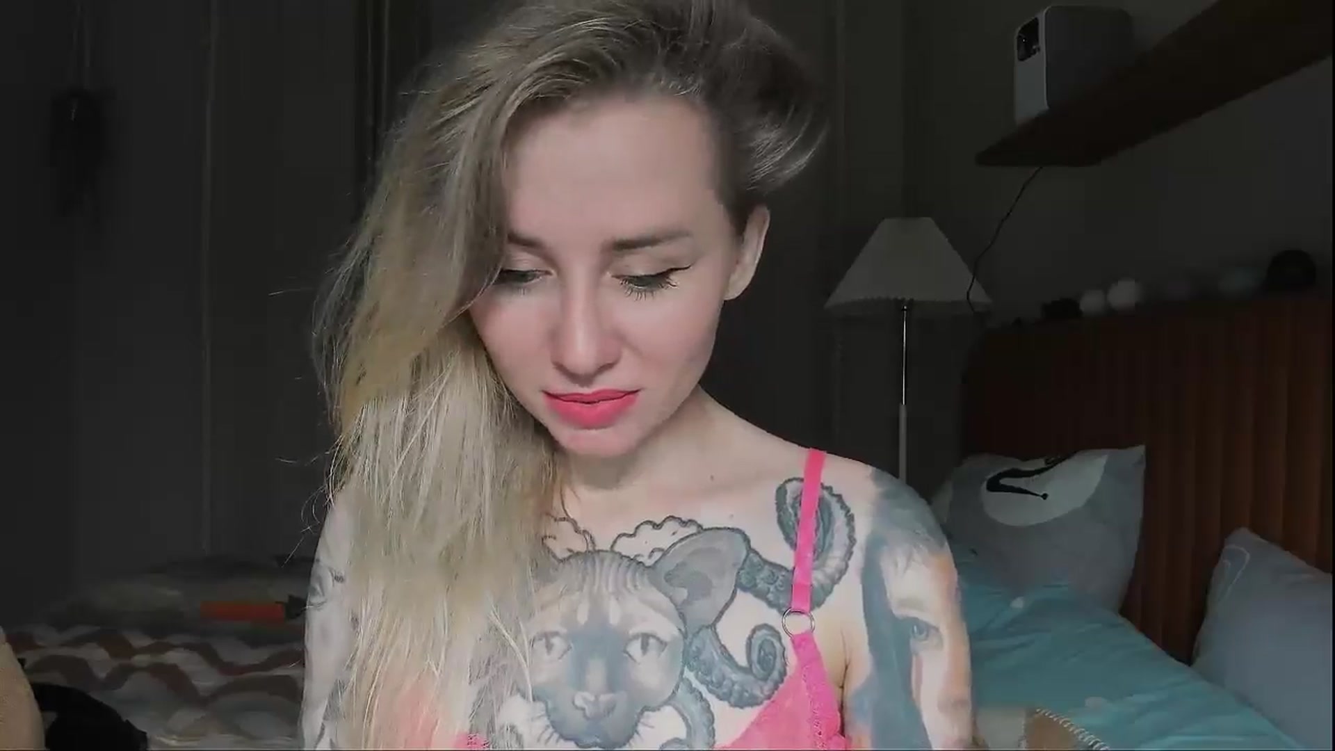 Gallery image thumbnail from Alexa_Smithhh's myfreecams stream on, 09/04/2025, 17:34 image 6 of 20