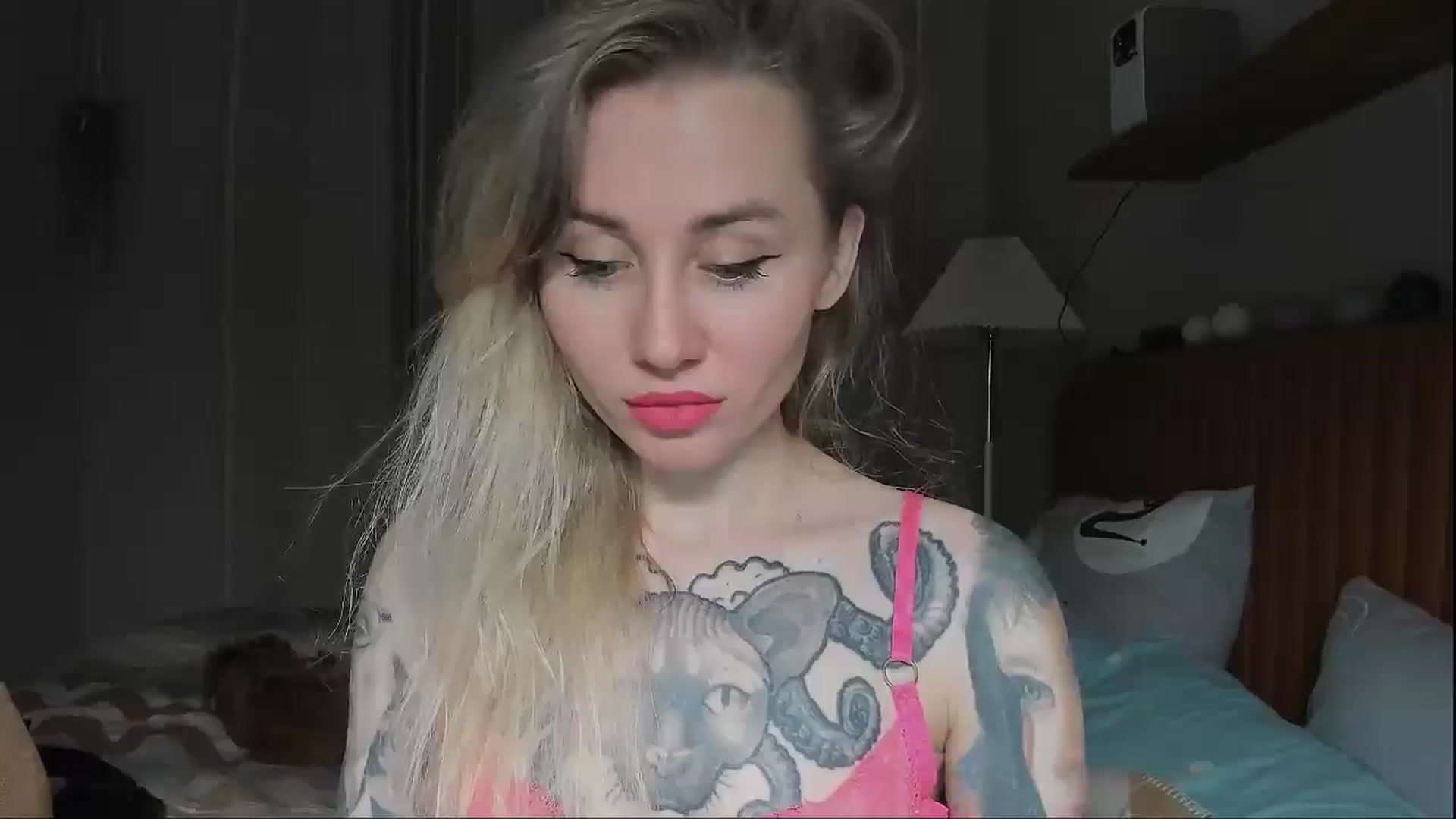 Gallery image thumbnail from Alexa_Smithhh's myfreecams stream on, 09/04/2025, 17:34 image 2 of 20