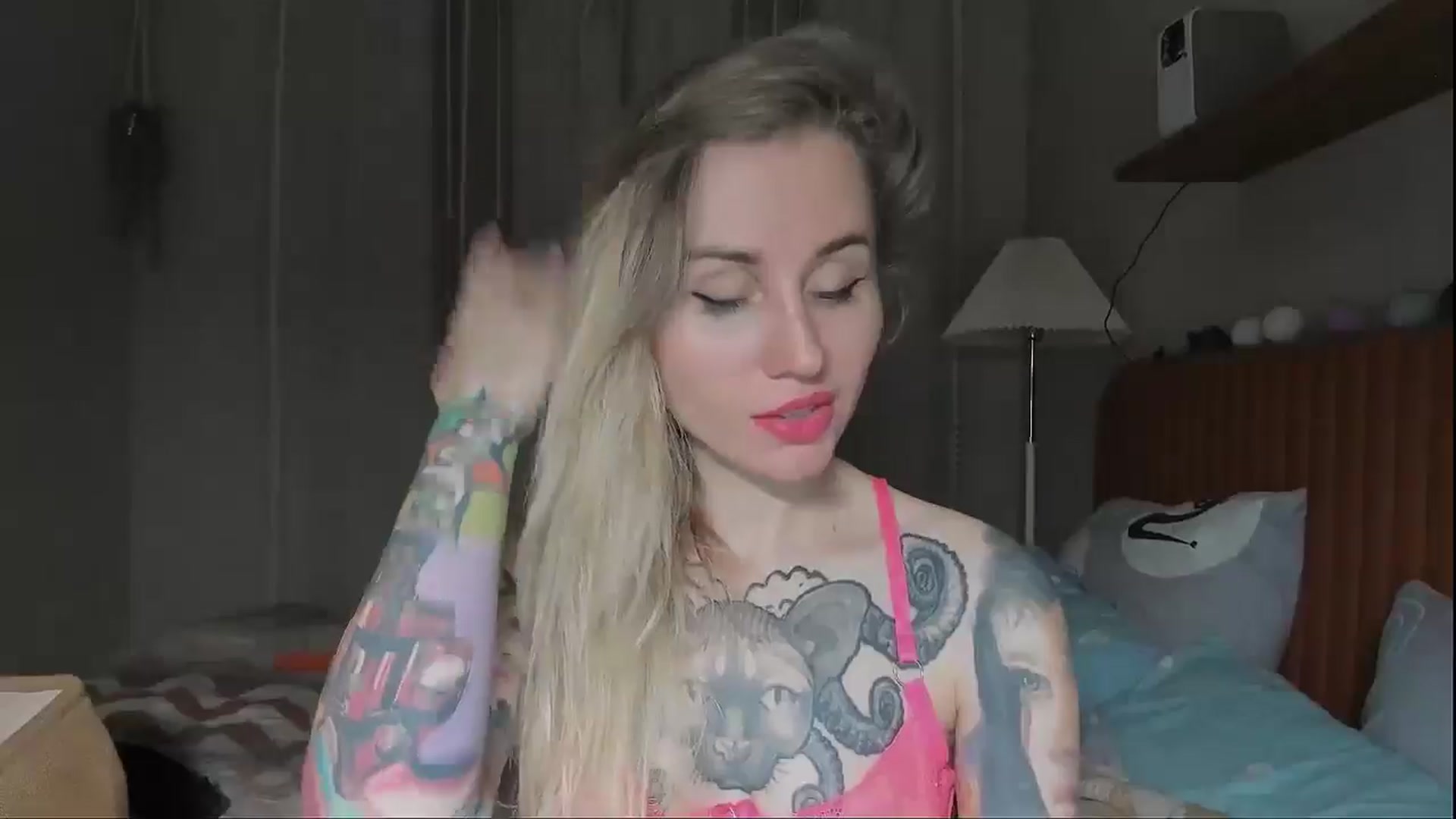 Gallery image thumbnail from Alexa_Smithhh's myfreecams stream on, 09/04/2025, 18:43 image 6 of 20