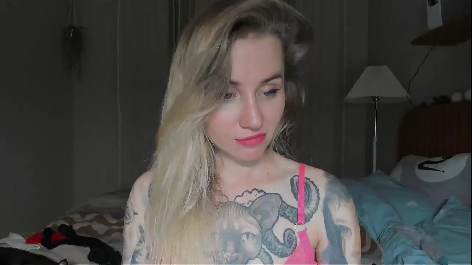 Gallery image thumbnail from Alexa_Smithhh's myfreecams stream on, 09/04/2025, 20:37 image 8 of 20