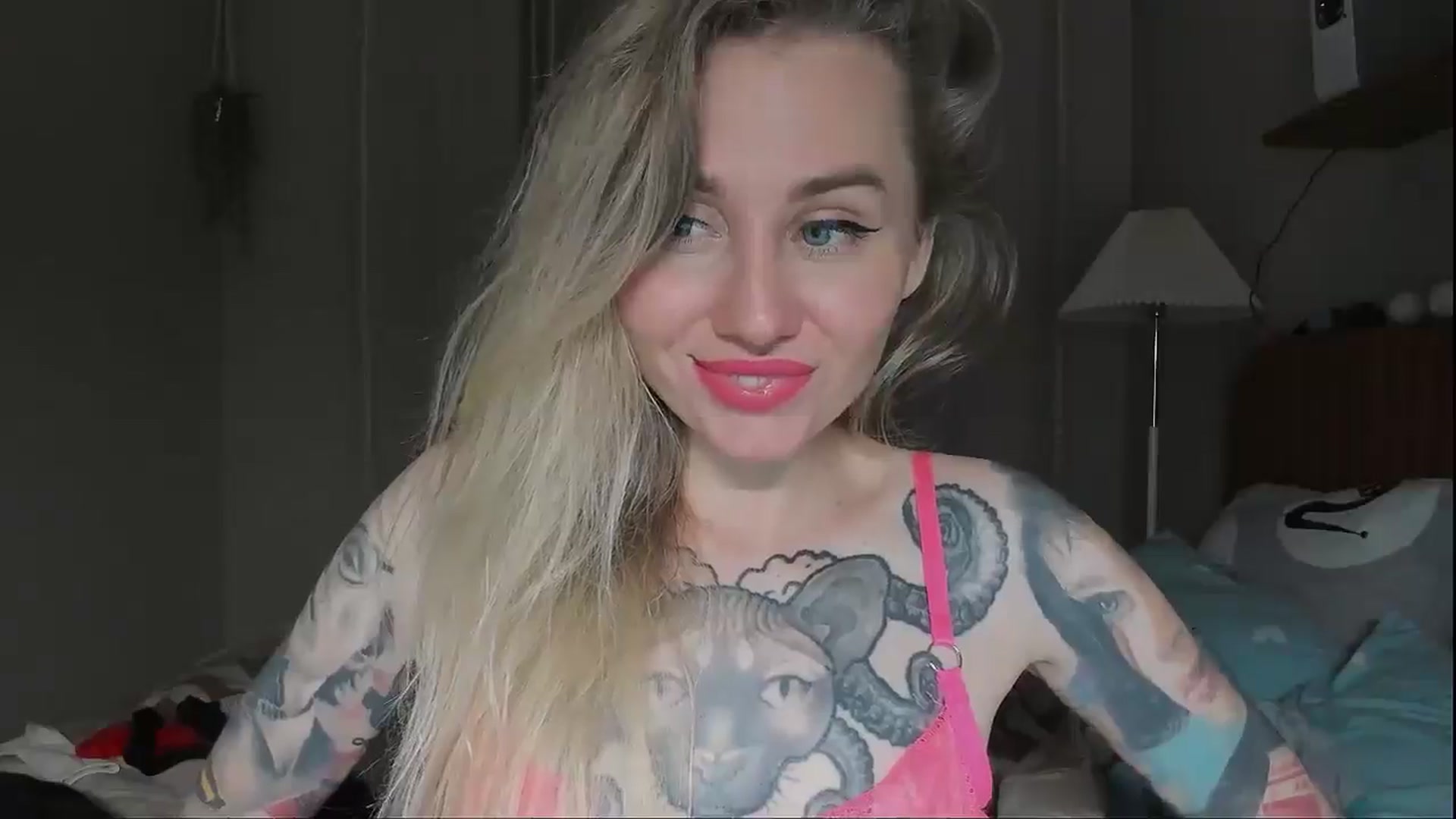 Gallery image thumbnail from Alexa_Smithhh's myfreecams stream on, 09/04/2025, 20:37 image 5 of 20