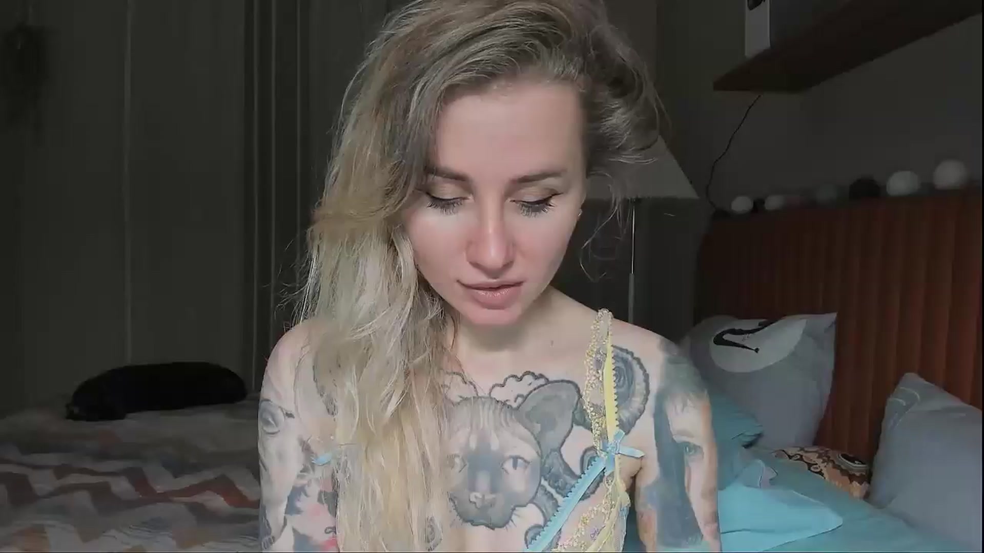 Gallery image thumbnail from Alexa_Smithhh's myfreecams stream on, 09/05/2025, 18:49 image 2 of 20