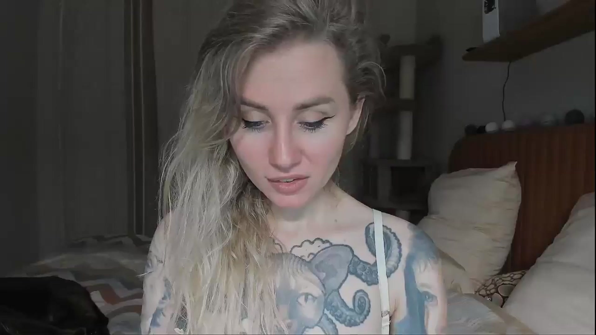 Gallery image thumbnail from Alexa_Smithhh's myfreecams stream on, 09/15/2025, 19:53 image 12 of 20