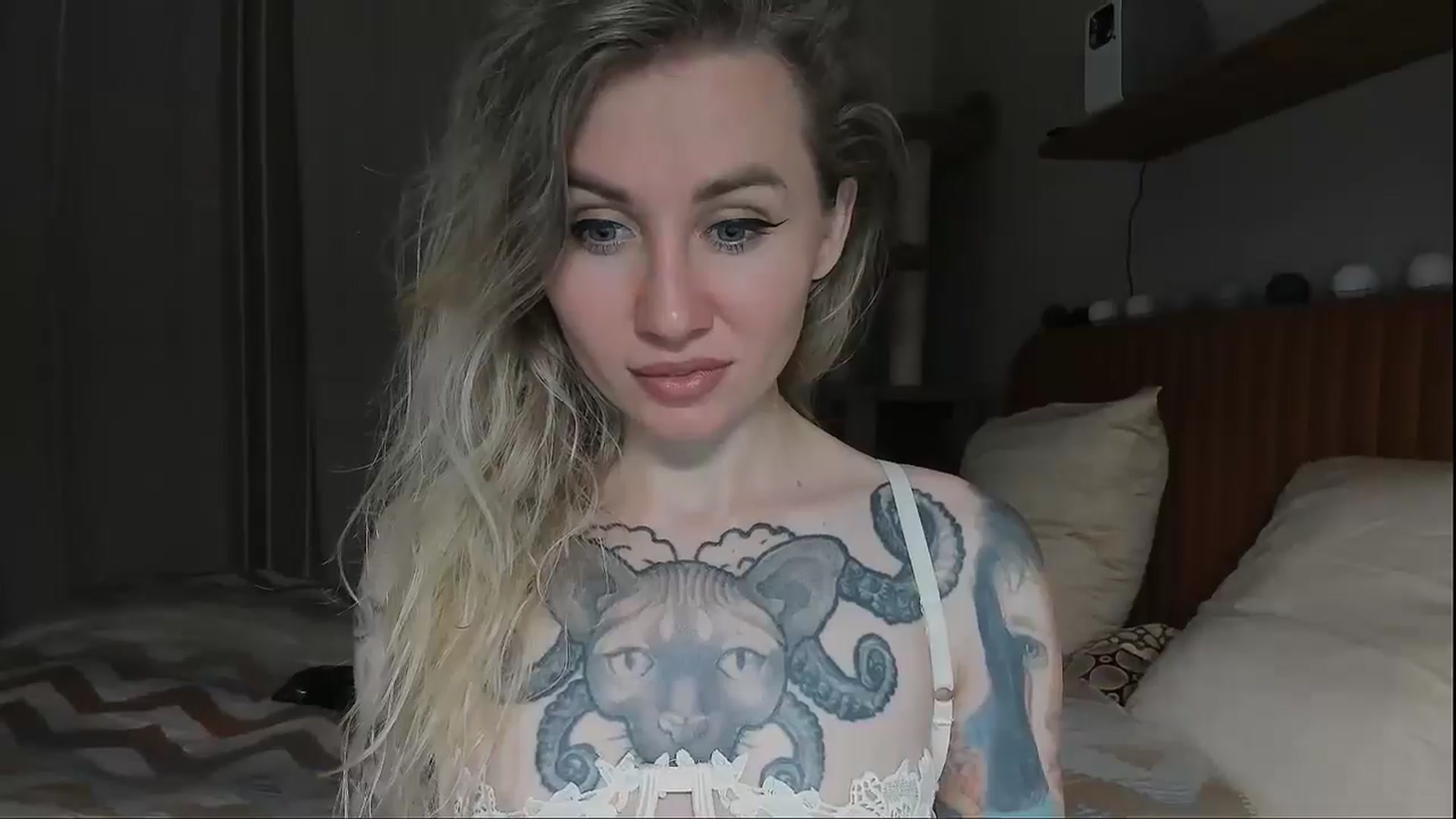 Gallery image thumbnail from Alexa_Smithhh's myfreecams stream on, 09/15/2025, 19:53 image 4 of 20