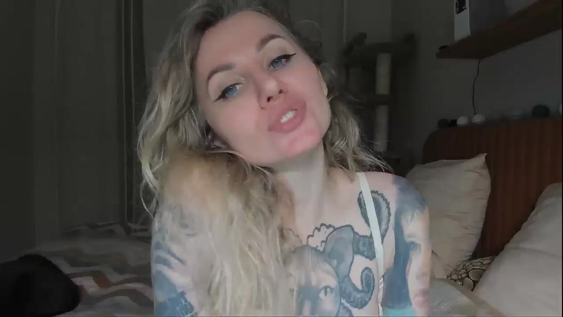 Gallery image thumbnail from Alexa_Smithhh's myfreecams stream on, 09/15/2025, 19:53 image 9 of 20