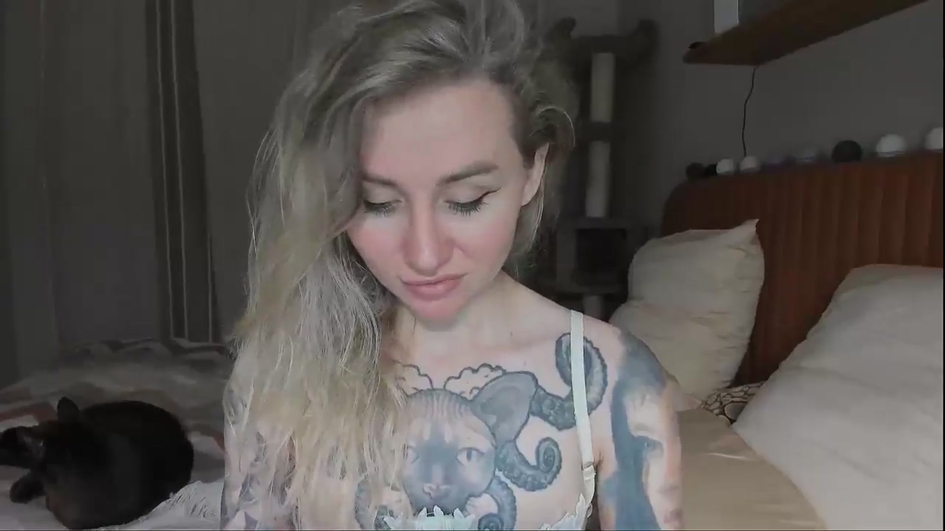 Gallery image thumbnail from Alexa_Smithhh's myfreecams stream on, 09/15/2025, 19:53 image 20 of 20