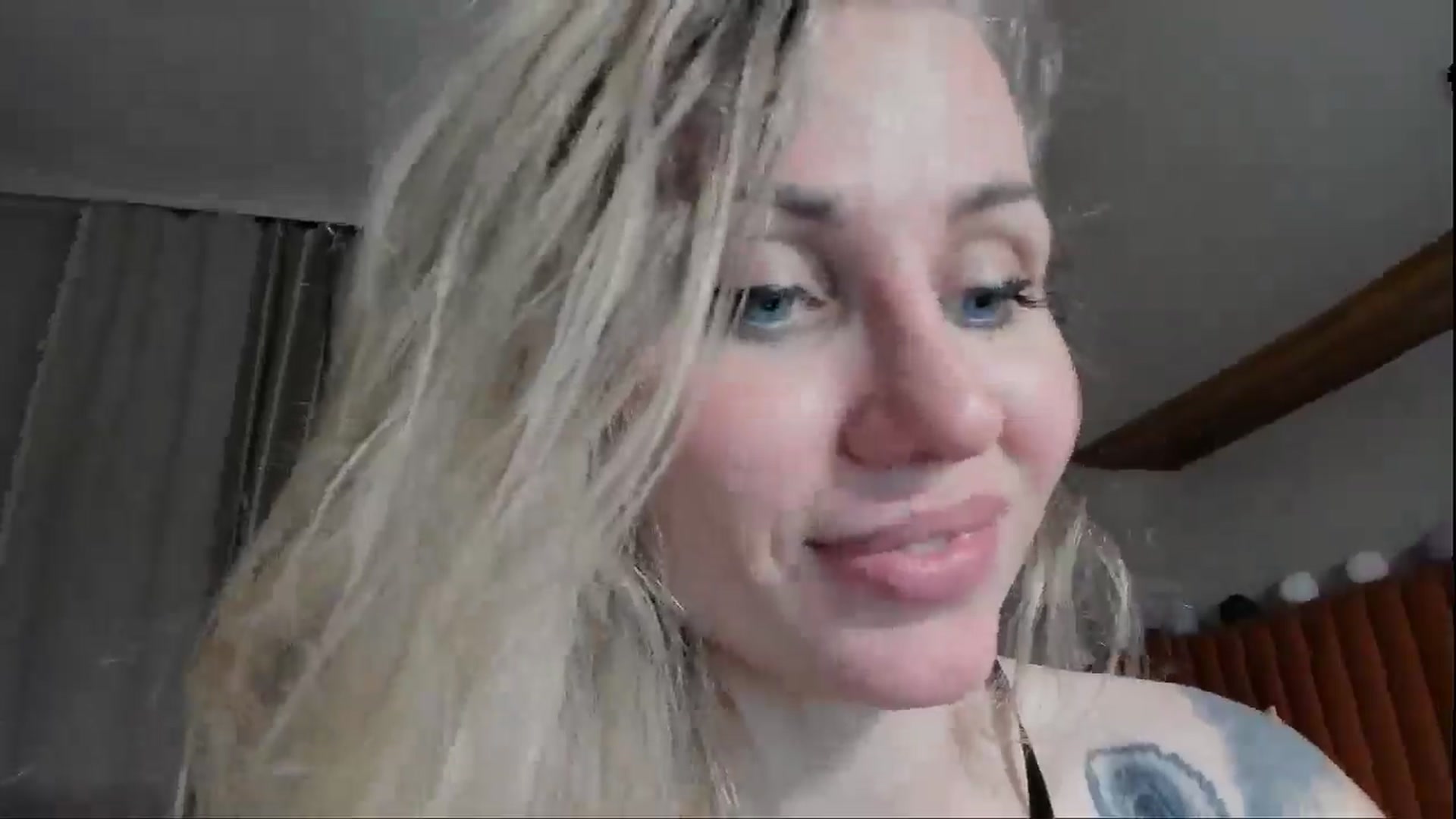 Gallery image thumbnail from Alexa_Smithhh's myfreecams stream on, 09/17/2025, 20:52 image 18 of 20