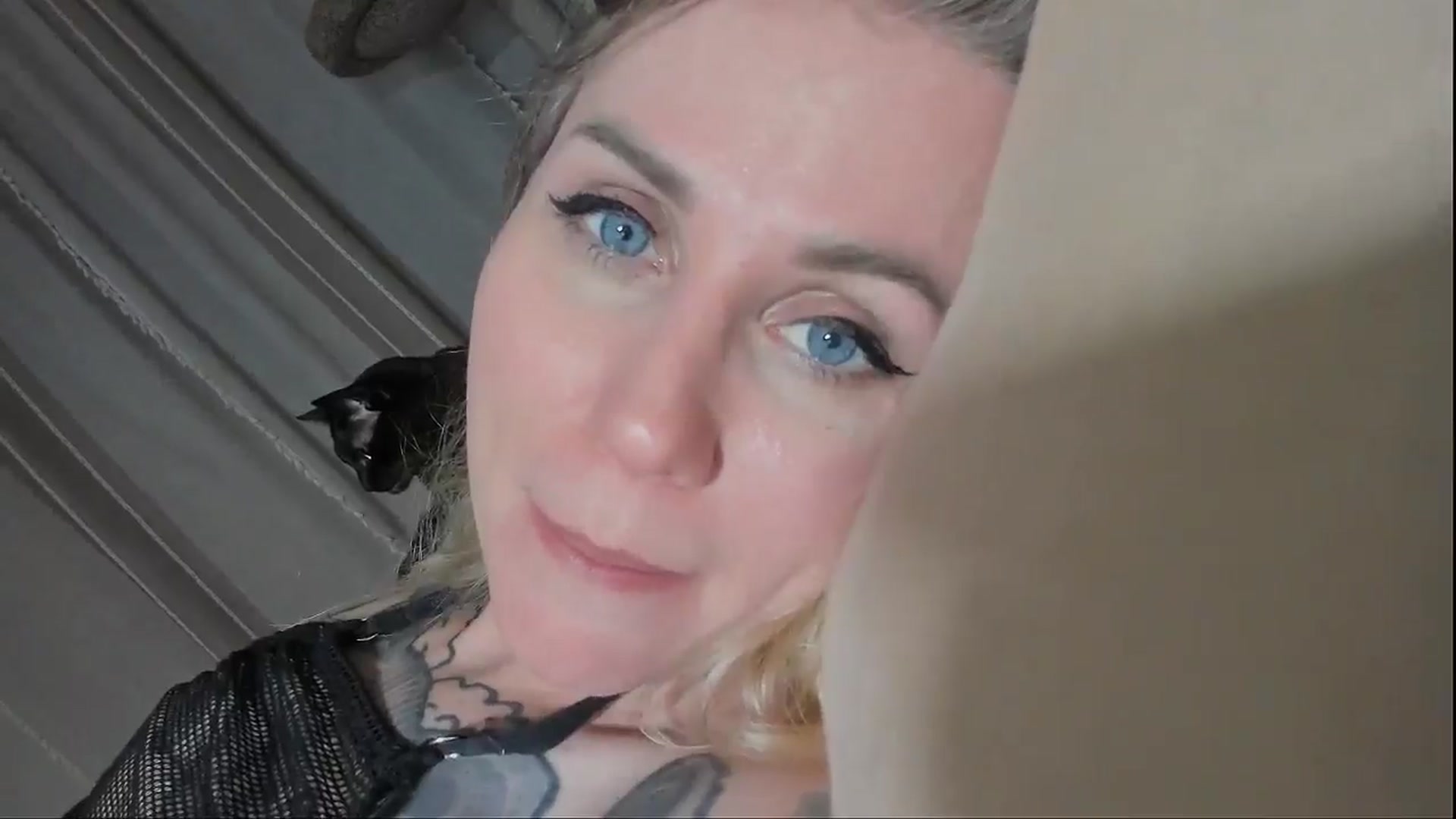 Gallery image thumbnail from Alexa_Smithhh's myfreecams stream on, 09/17/2025, 20:52 image 9 of 20