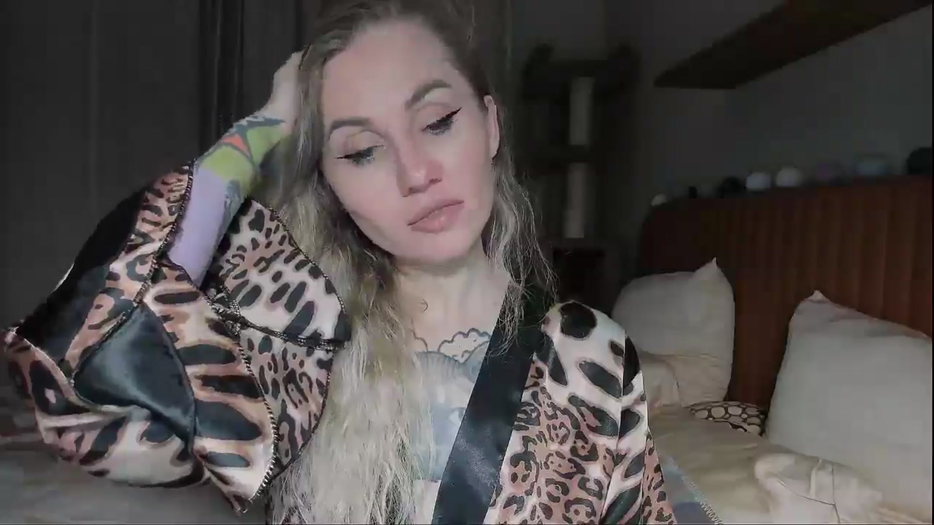 Gallery image thumbnail from Alexa_Smithhh's myfreecams stream on, 09/18/2025, 18:41 image 6 of 20