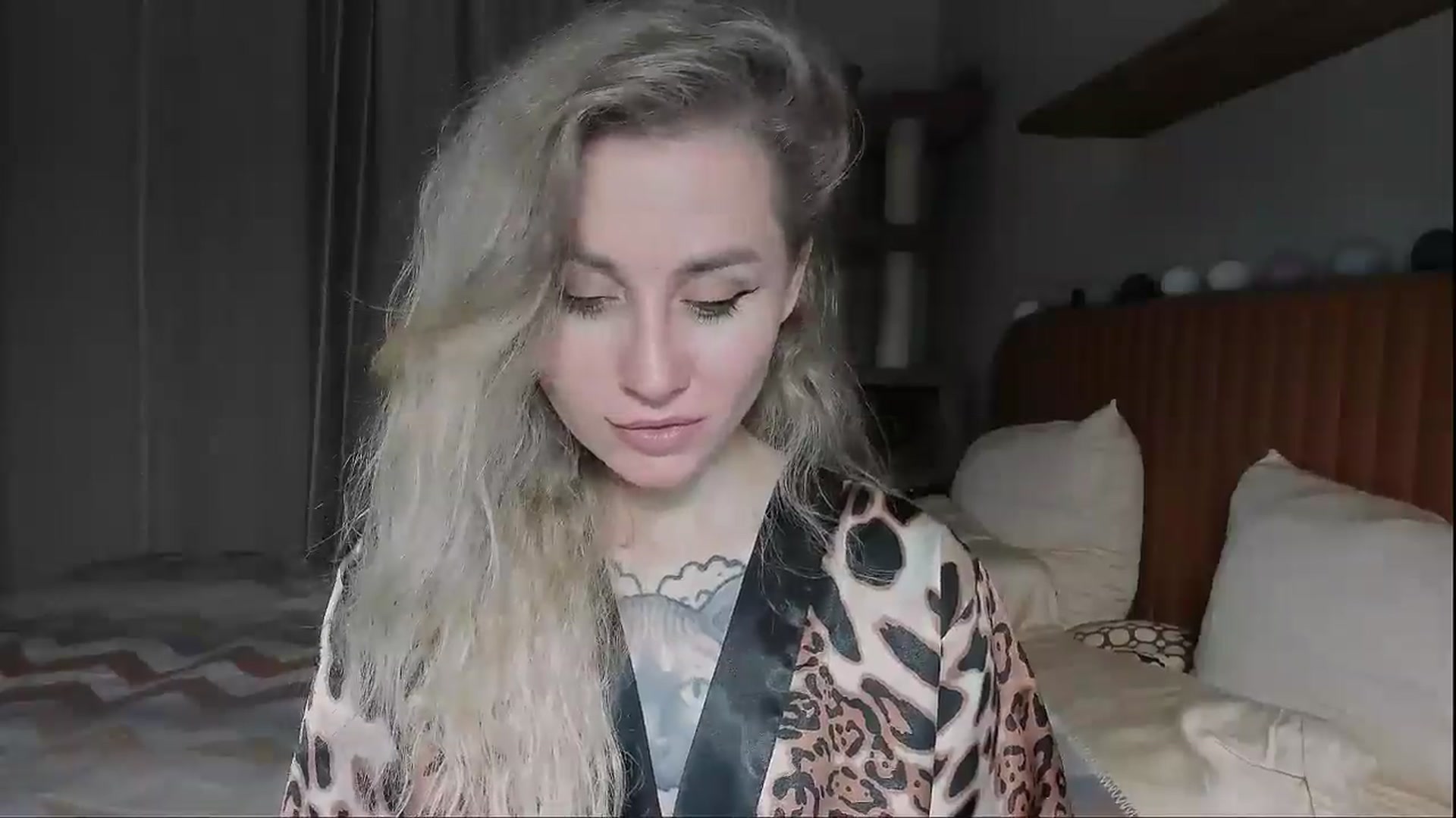 Gallery image thumbnail from Alexa_Smithhh's myfreecams stream on, 09/18/2025, 18:41 image 17 of 20