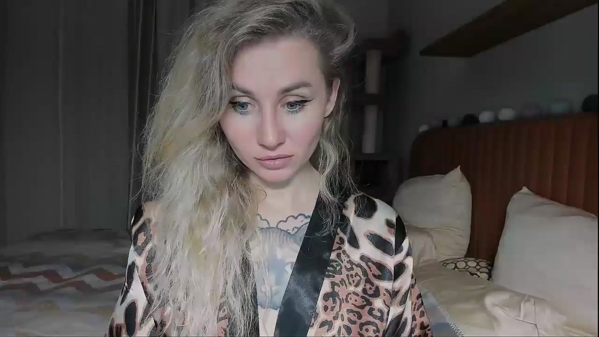 Gallery image thumbnail from Alexa_Smithhh's myfreecams stream on, 09/18/2025, 18:41 image 4 of 20
