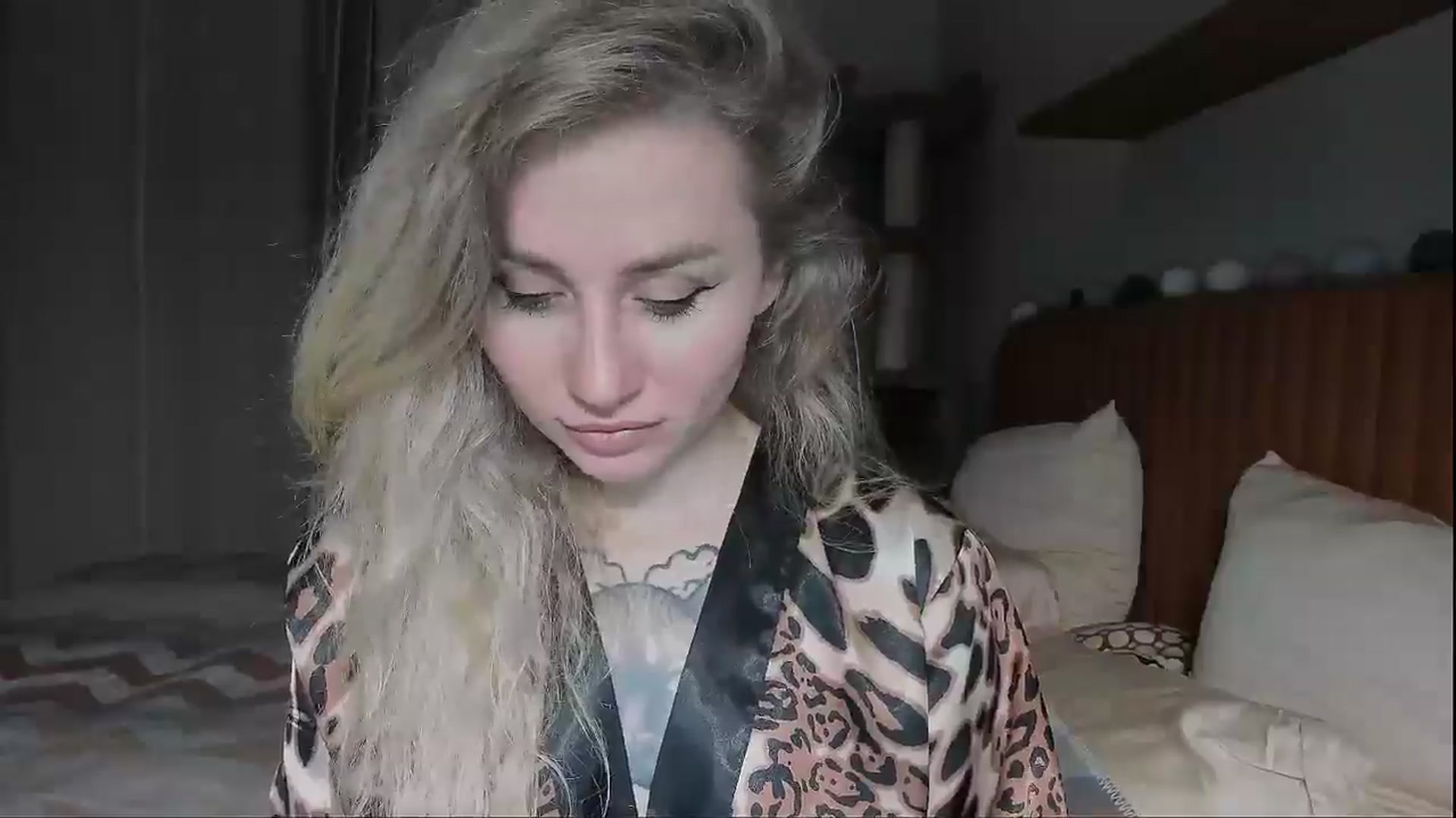 Gallery image thumbnail from Alexa_Smithhh's myfreecams stream on, 09/18/2025, 18:41 image 14 of 20