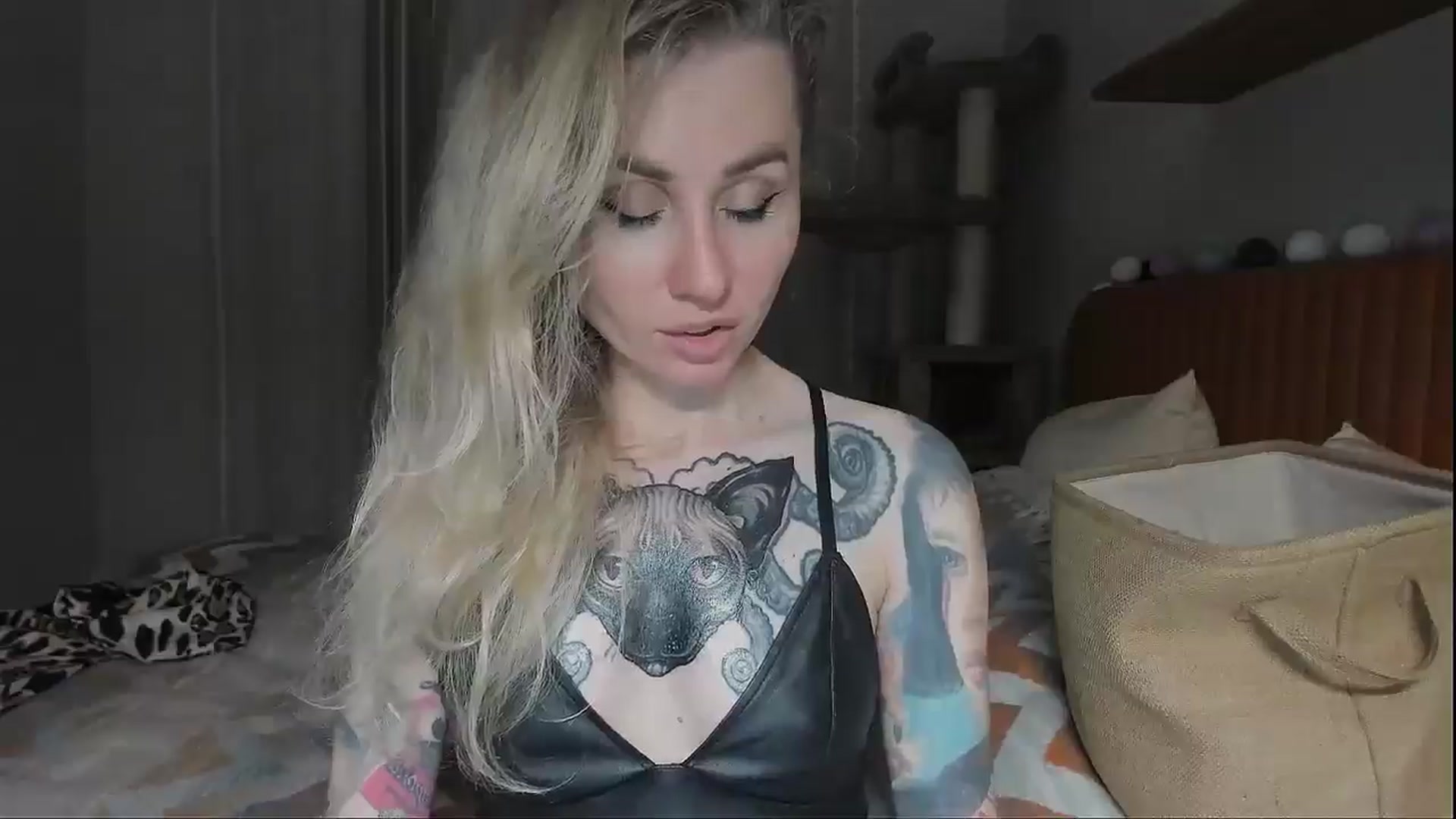 Gallery image thumbnail from Alexa_Smithhh's myfreecams stream on, 09/20/2025, 17:35 image 20 of 20